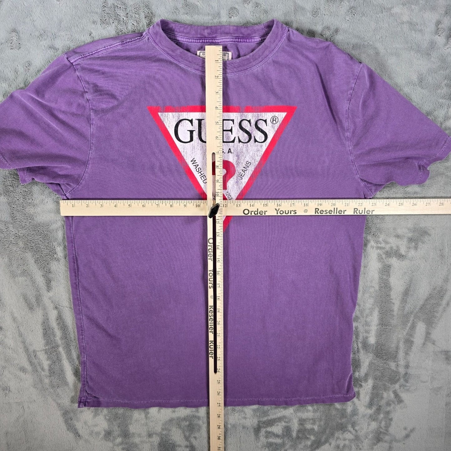 Y2K 2000s Guess Jeans Distressed Triangle Logo Purple Graphic T-Shirt (Medium)