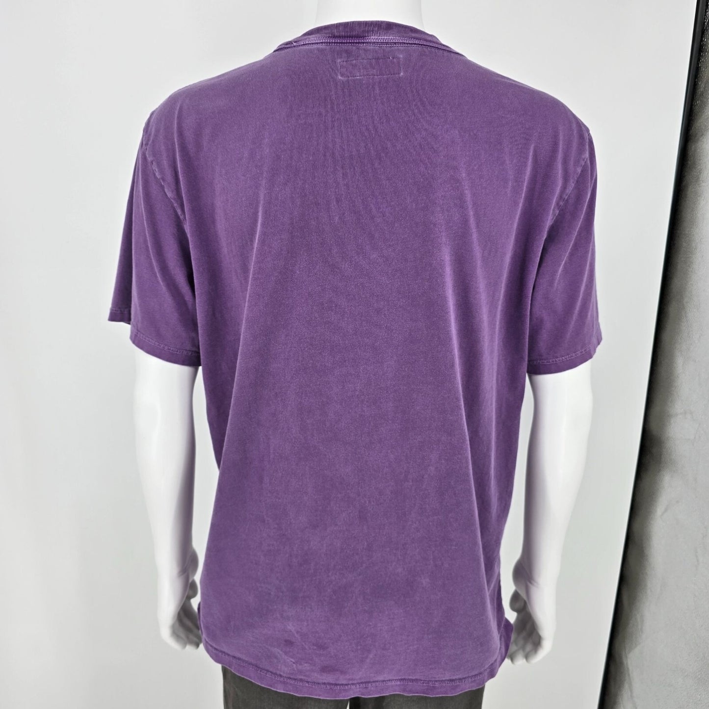 Y2K 2000s Guess Jeans Distressed Triangle Logo Purple Graphic T-Shirt (Medium)