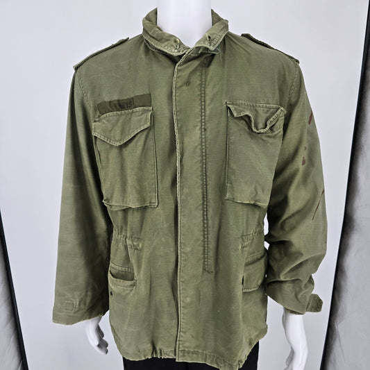 Vintage 1970s U.S. Army OG-107 Olive Green Cold Weather M-1965 Field Jacket (M)