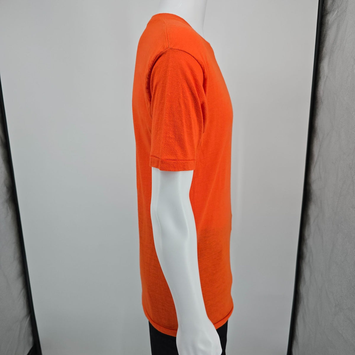 Vintage 1980s Healthknit Orange Maui Hawaii Souvenir/Tourist T-Shirt (M)