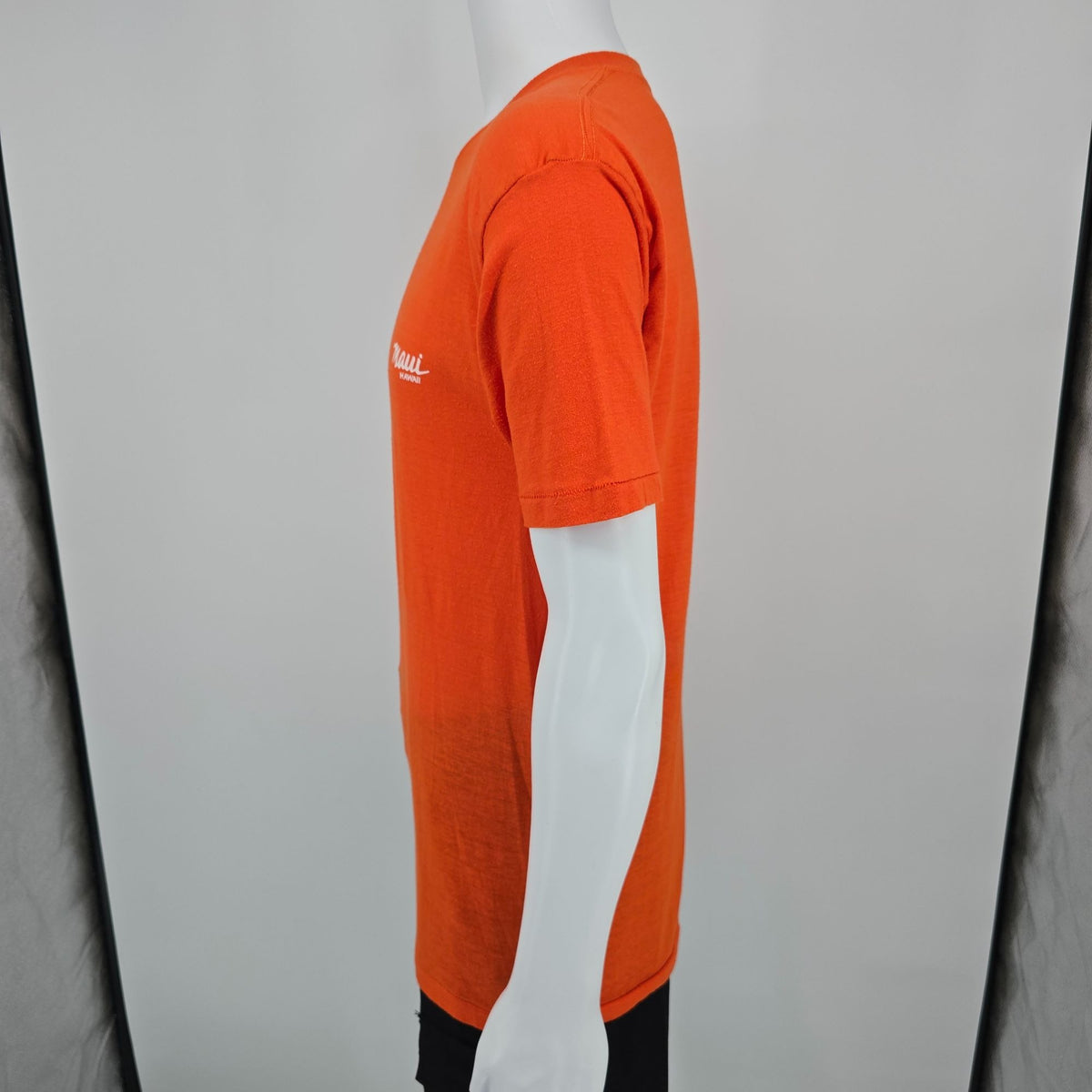 Vintage 1980s Healthknit Orange Maui Hawaii Souvenir/Tourist T-Shirt (M)