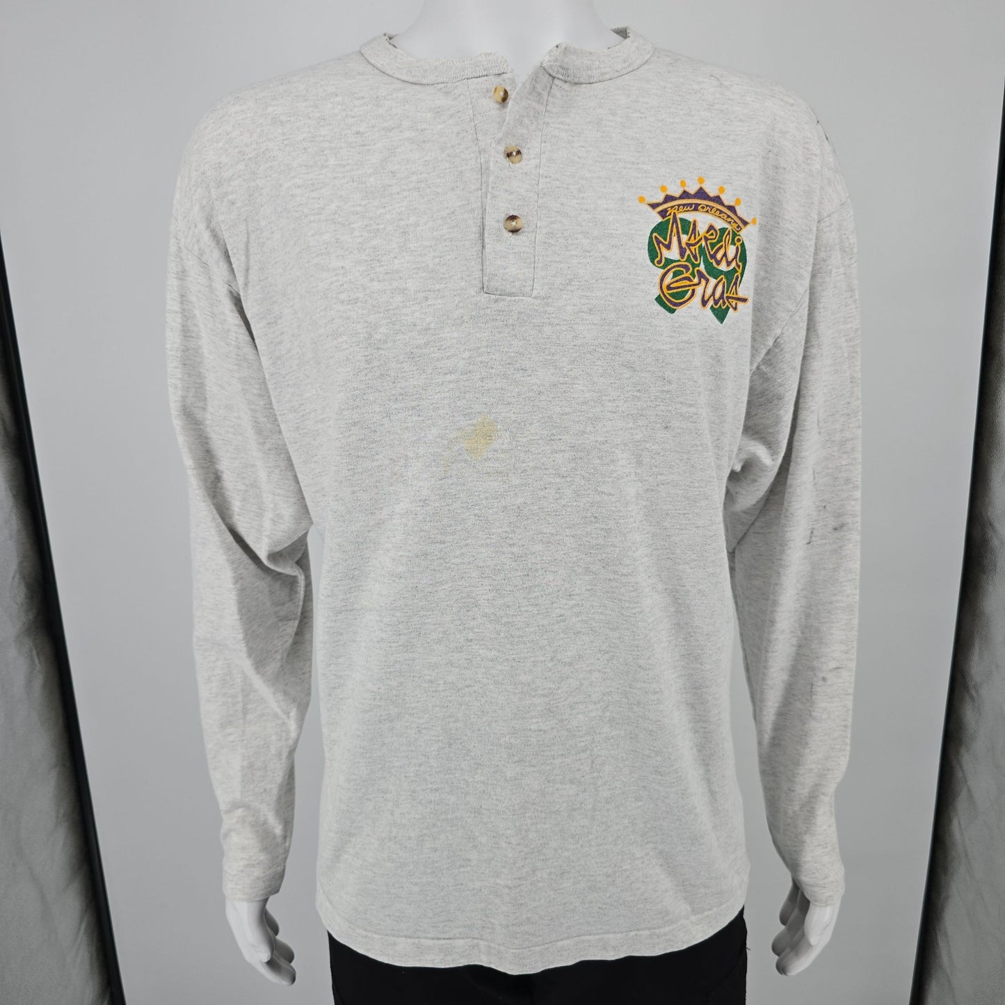 Vintage 1990s Cotton Deluxe New Orleans Mardi Gras Long Sleeve Henley Tee (XL)
