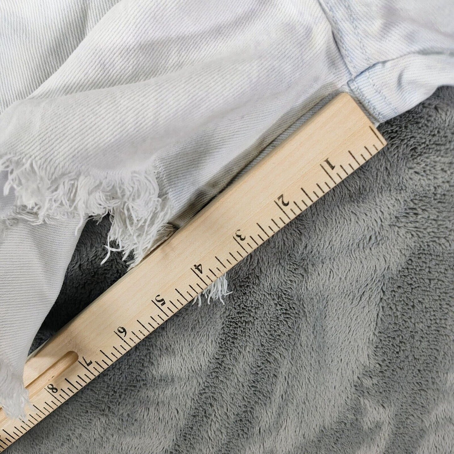 Vintage 1990's RIO By Stephen Mardon Junior's DIY Denim Cut Off Shorts (27W)