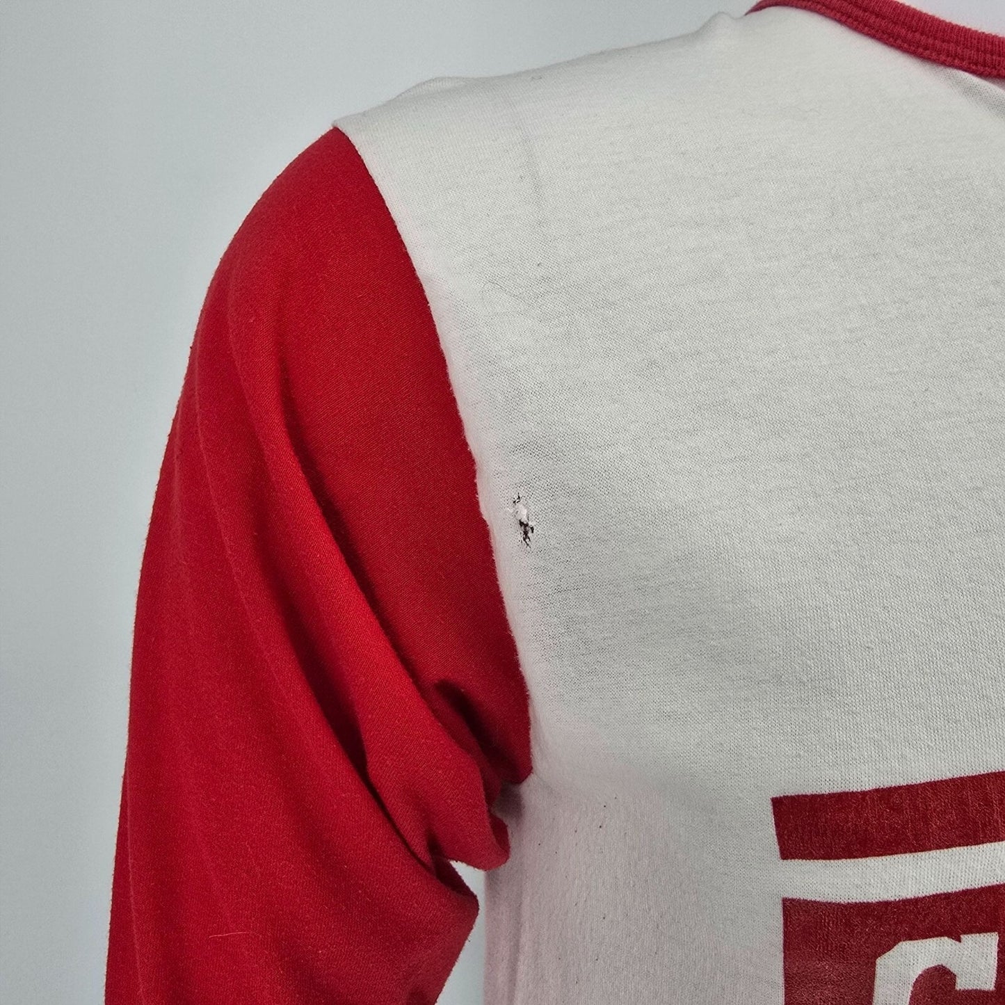 Vintage 1980s St. Henry High School Crusaders Class of 1983 Raglan T-Shirt (S)