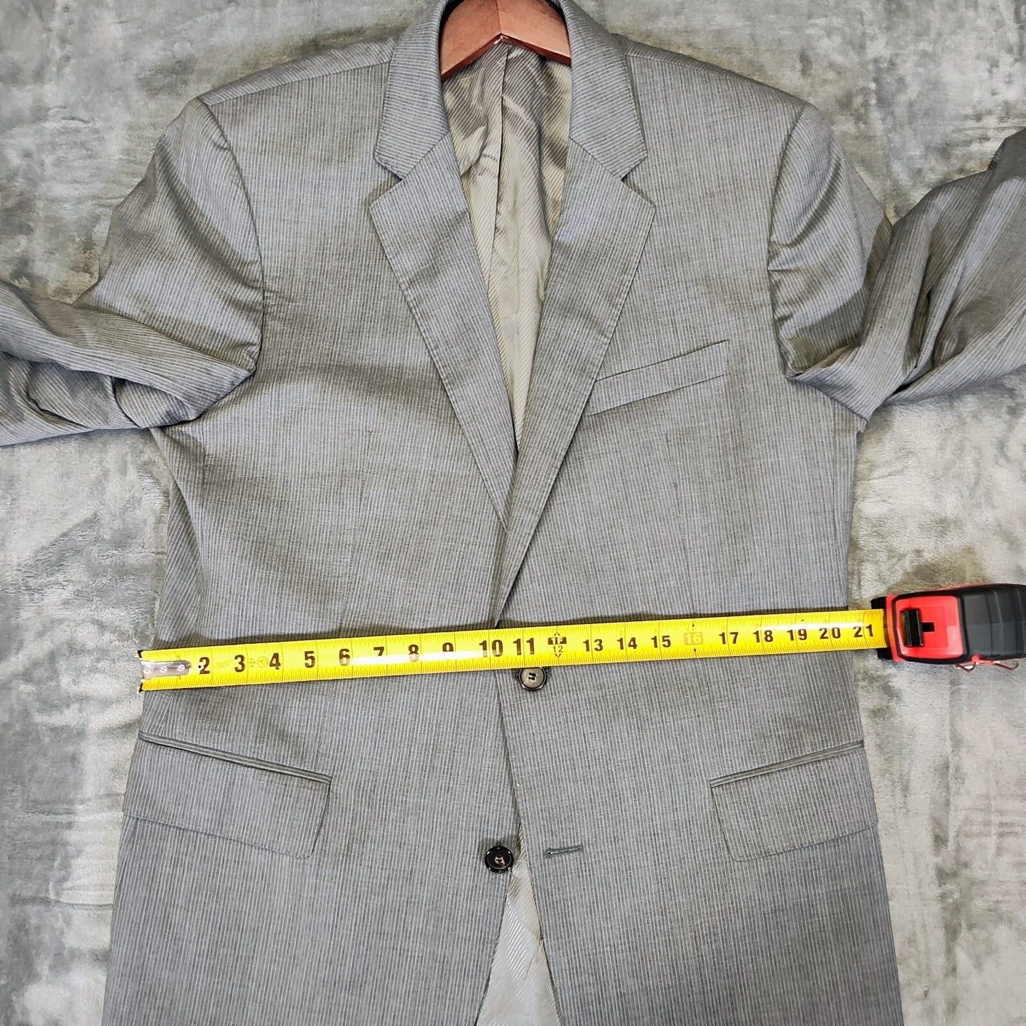 Boss Hugo Boss Gray Striped The James3/Sharp5 Suit Jacket (46L) *FLAW*