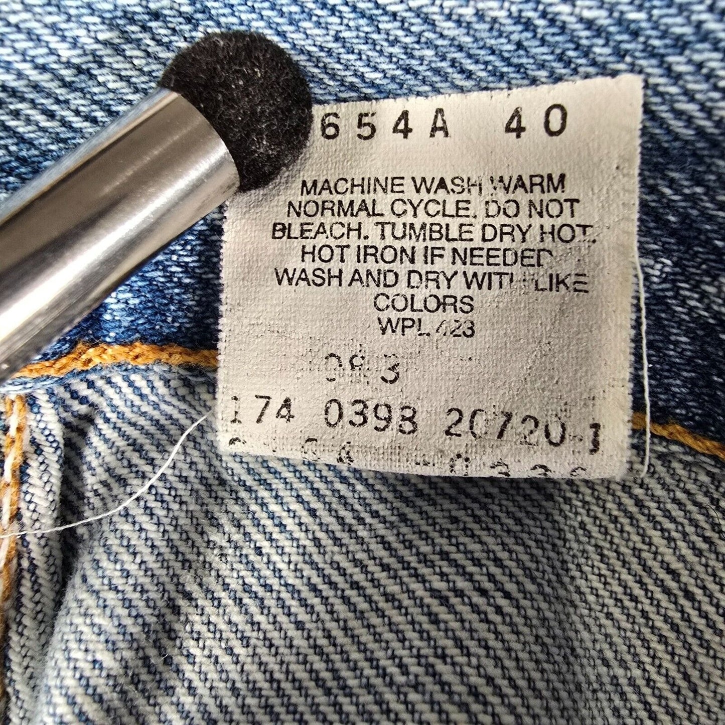 Vintage 1998 Levi's Mens 540 Relaxed Fit Light Wash Brown Tab Blue Jeans (54x23)