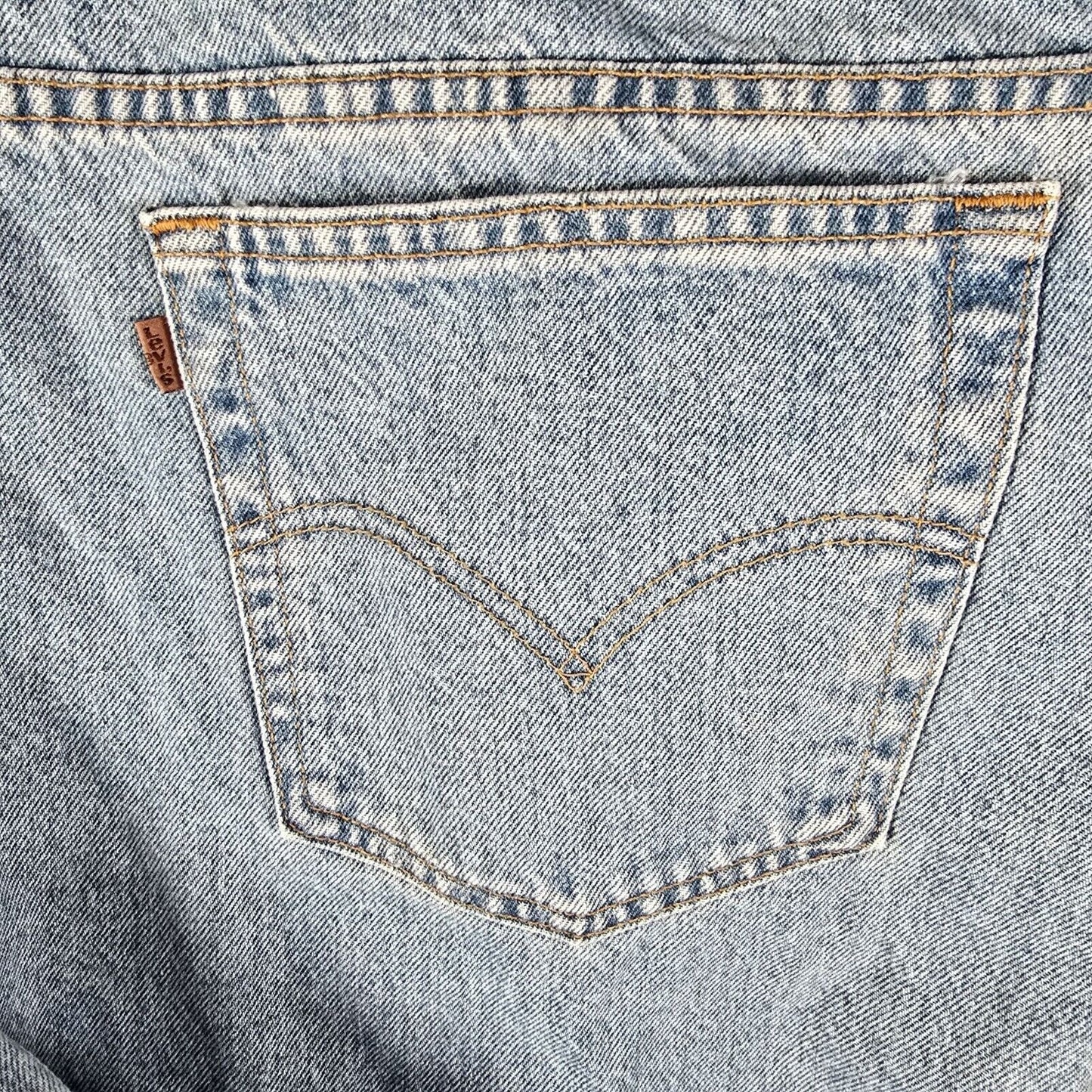 Vintage 1998 Levi's Mens 540 Relaxed Fit Light Wash Brown Tab Blue Jeans (54x23)