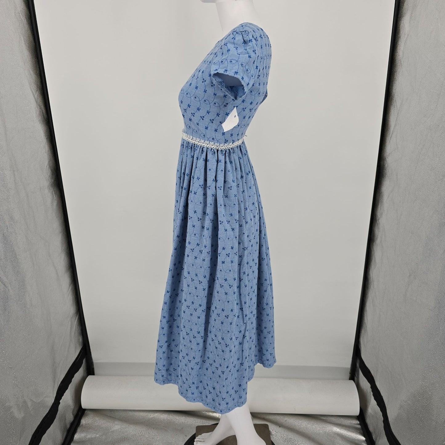 Vintage 1970s Blue Chambray Embroidered Eyelet Empire Waist Midi Dress (XS)