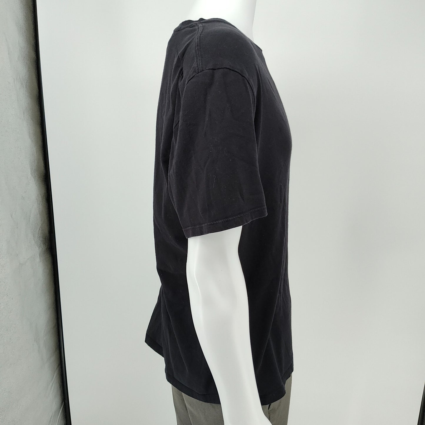 Tommy Hilfiger Men's Crew Neck Flag Logo Black Cotton  Pocket T-Shirt (Large)