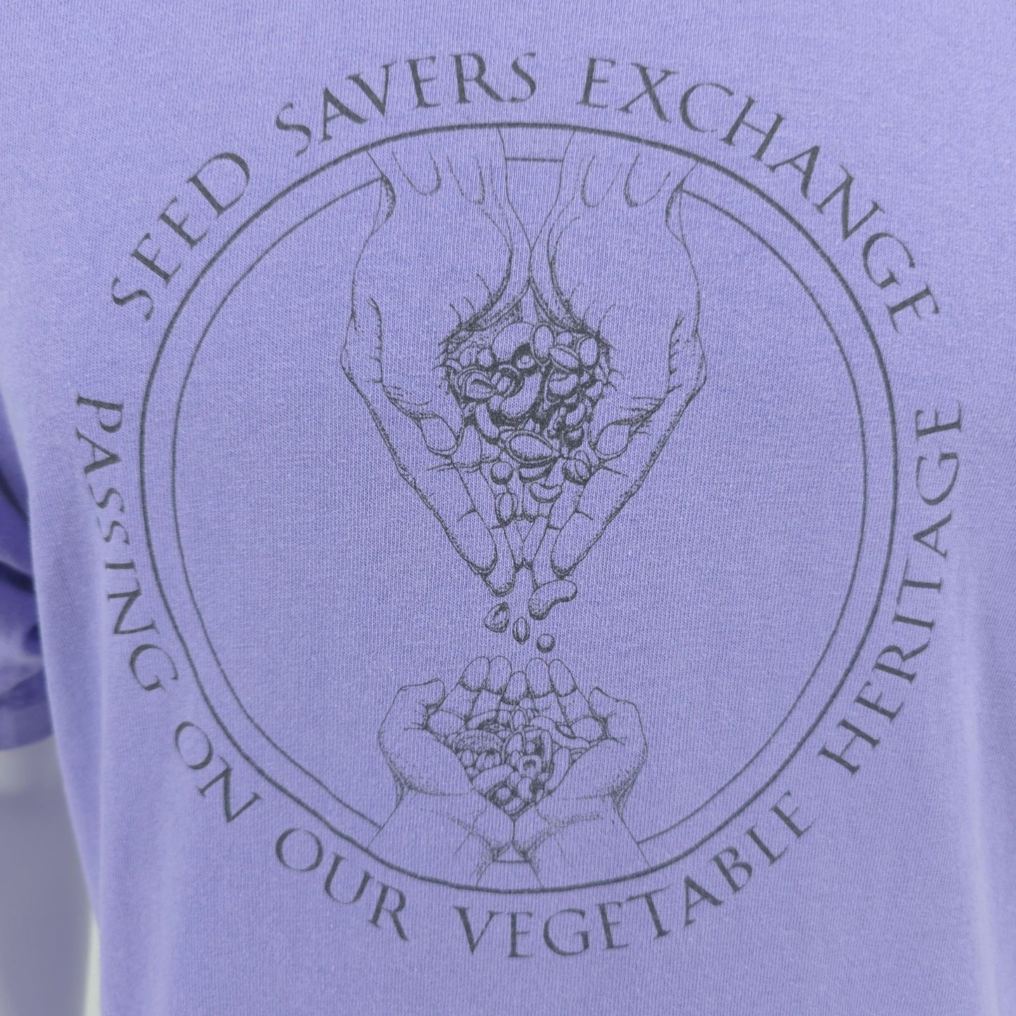 Vintage 1990s Fruit of the Loom Lavender Seed Savers Exchange T-Shirt (L/XL)