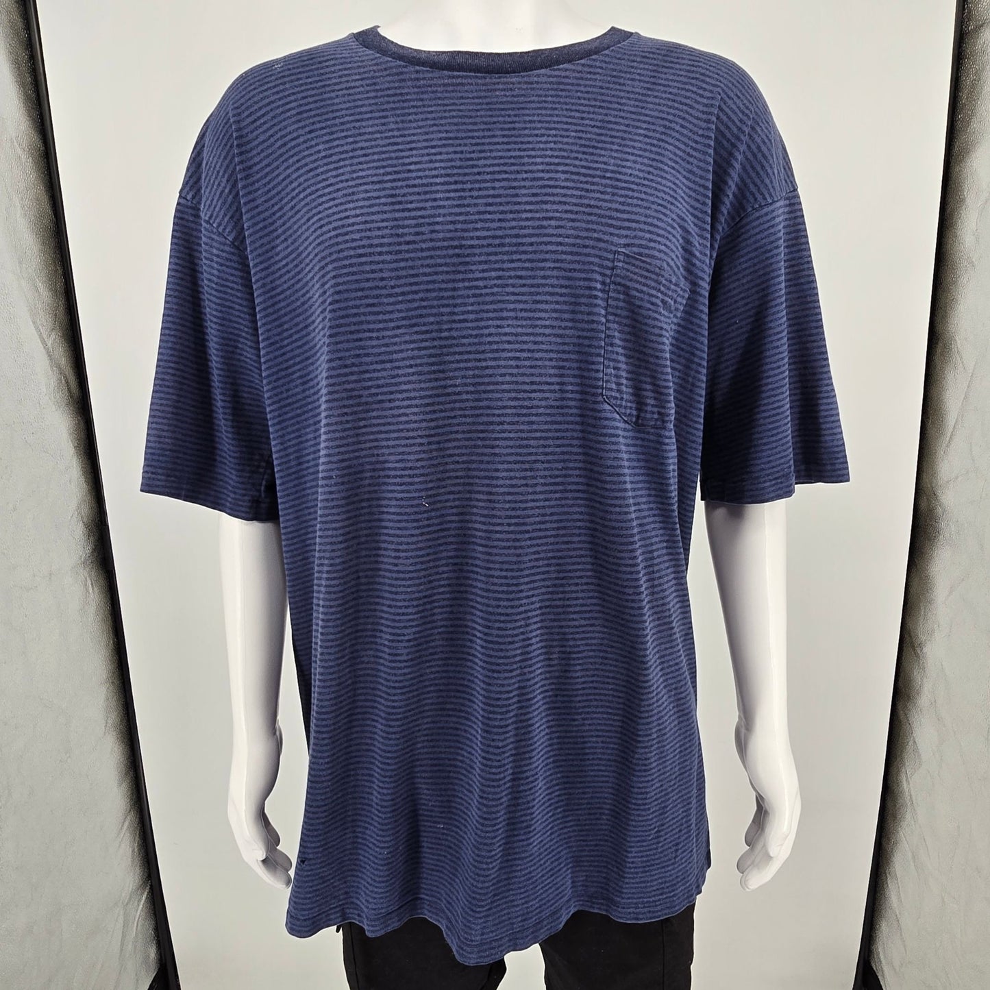 Vintage 1990s Towncraft Big and Tall Navy Blue Striped Pocket T-Shirt (2XLT)