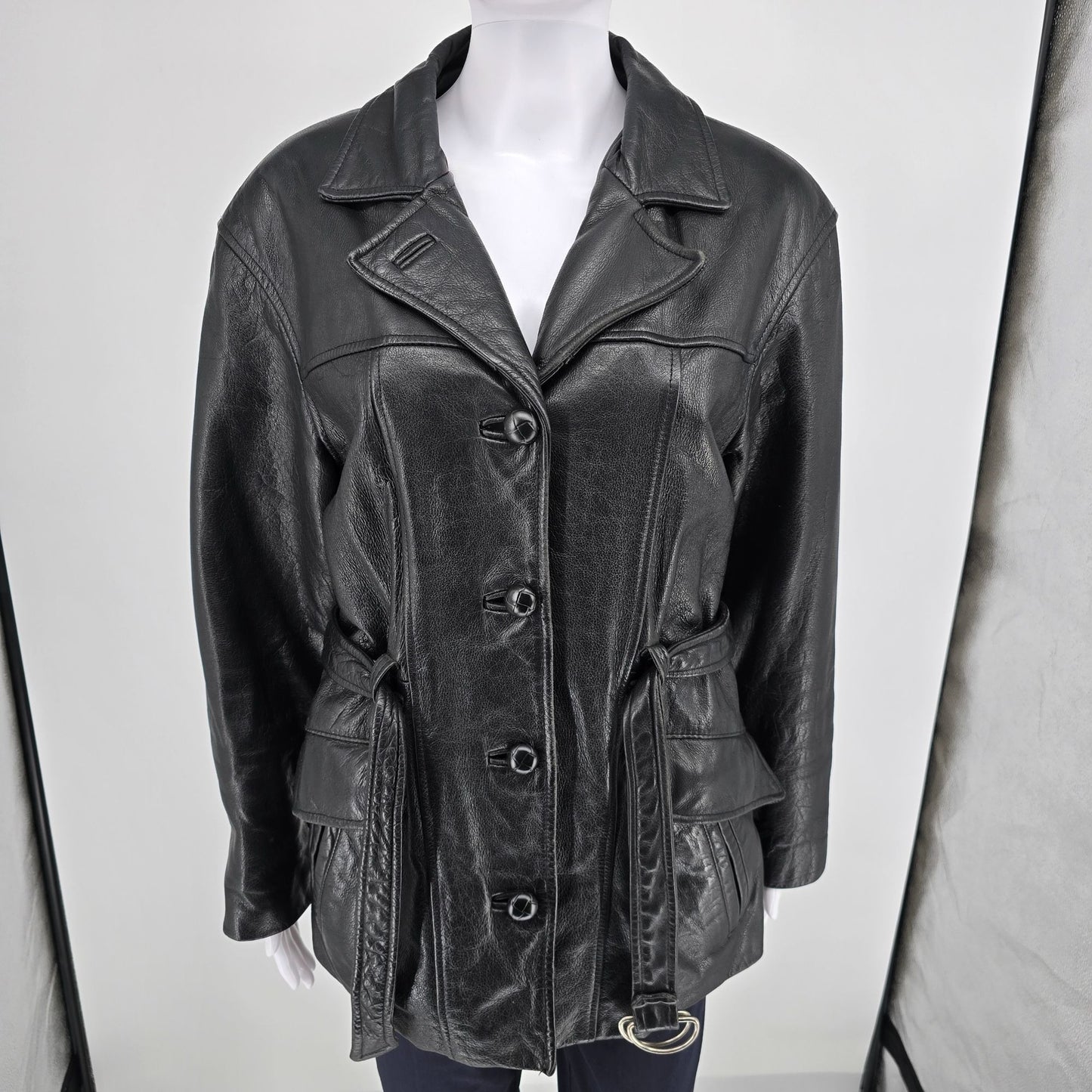 Vintage 1990s Tannery West 3M Thinsulate Lined Black Leather Belted Jacket (M)