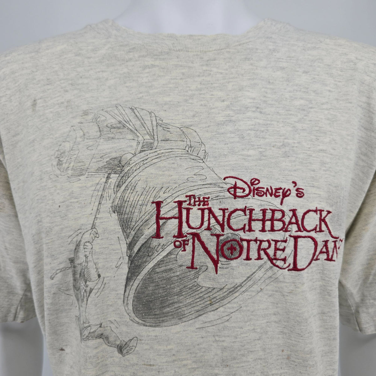 Vintage 1990s Disney's The Hunchback of Notre Dame Embroidered T-Shirt (XL)