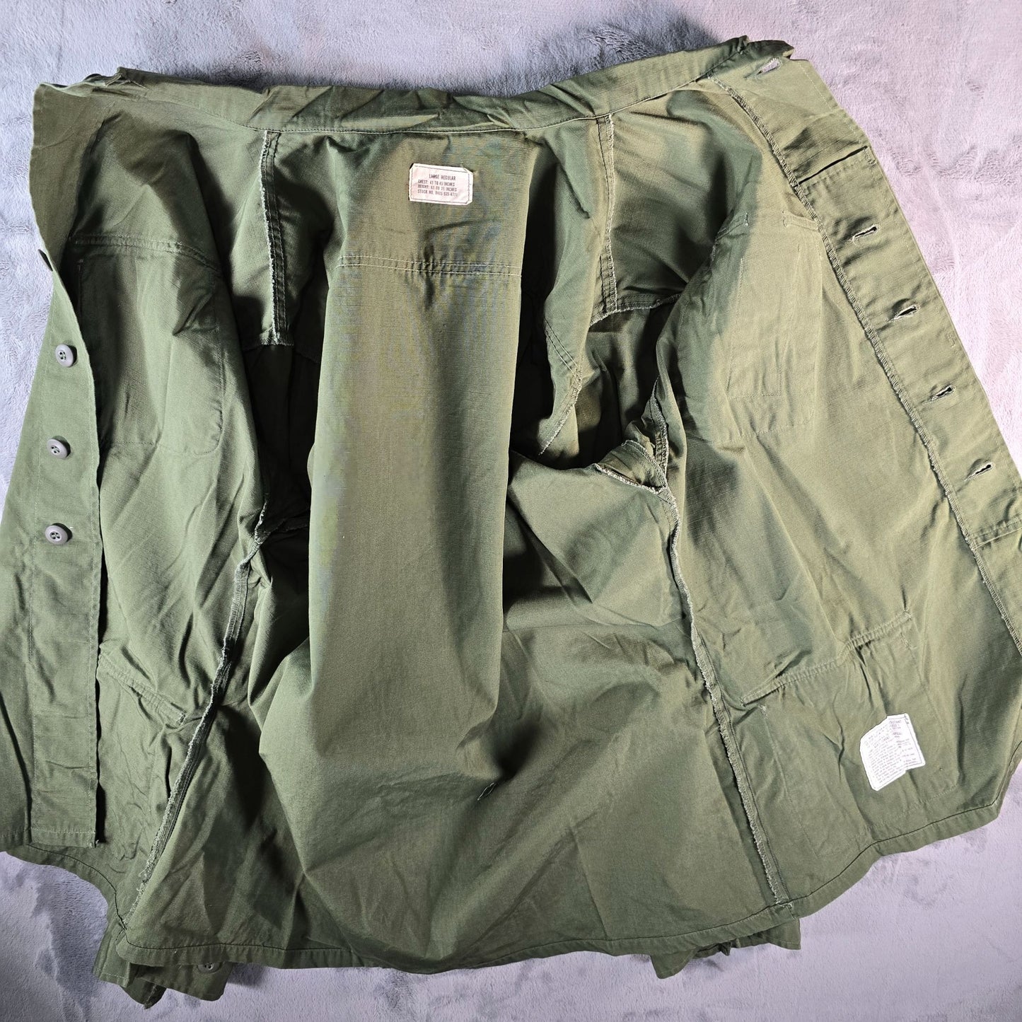 Vintage 1969 U.S. Army Vietnam War OG-107 Rip-Stop Poplin Jungle Jacket (L)