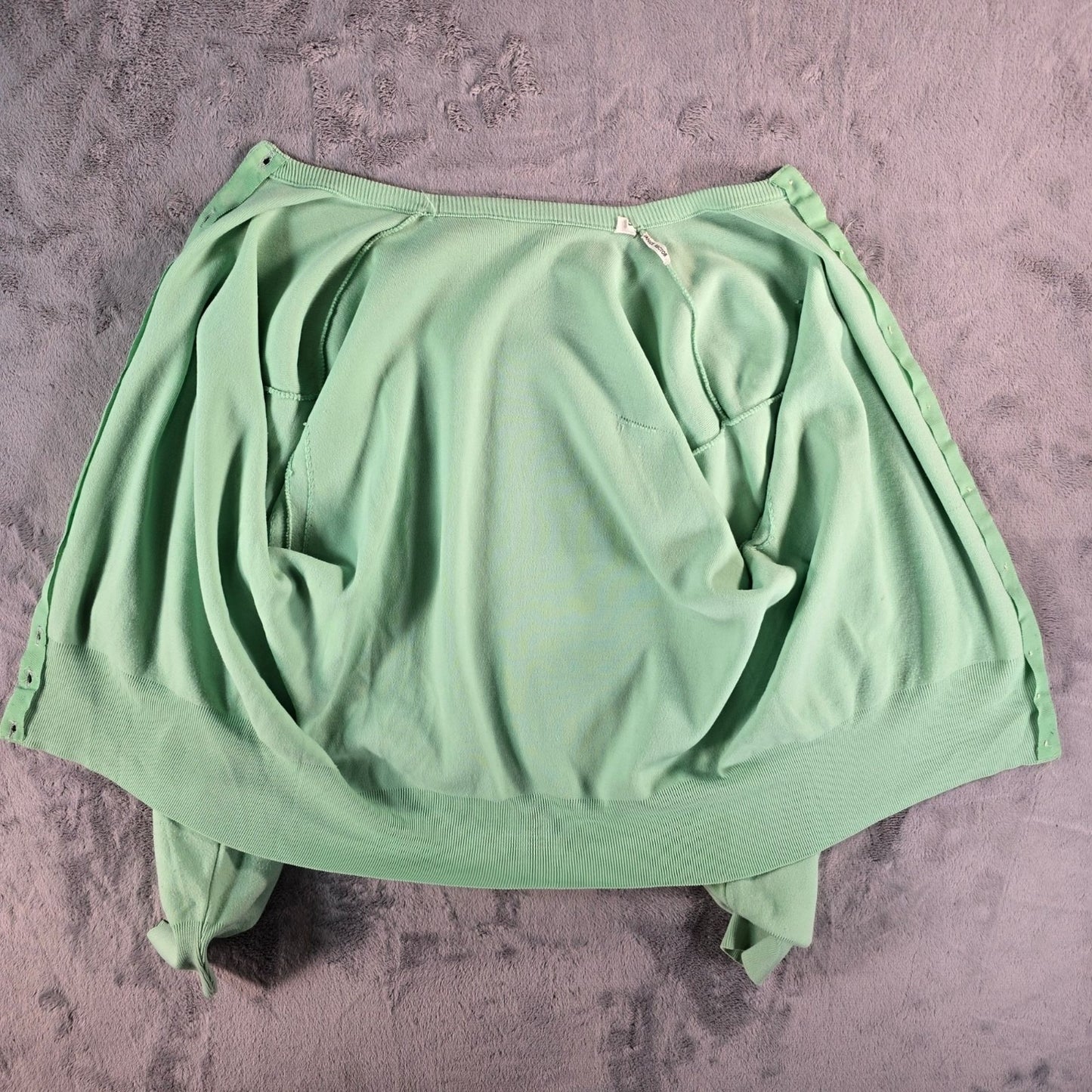 Vintage 1950s Women's Mint Green Fine Knit Crew Neck Cardigan Sweater (L) *Flaws