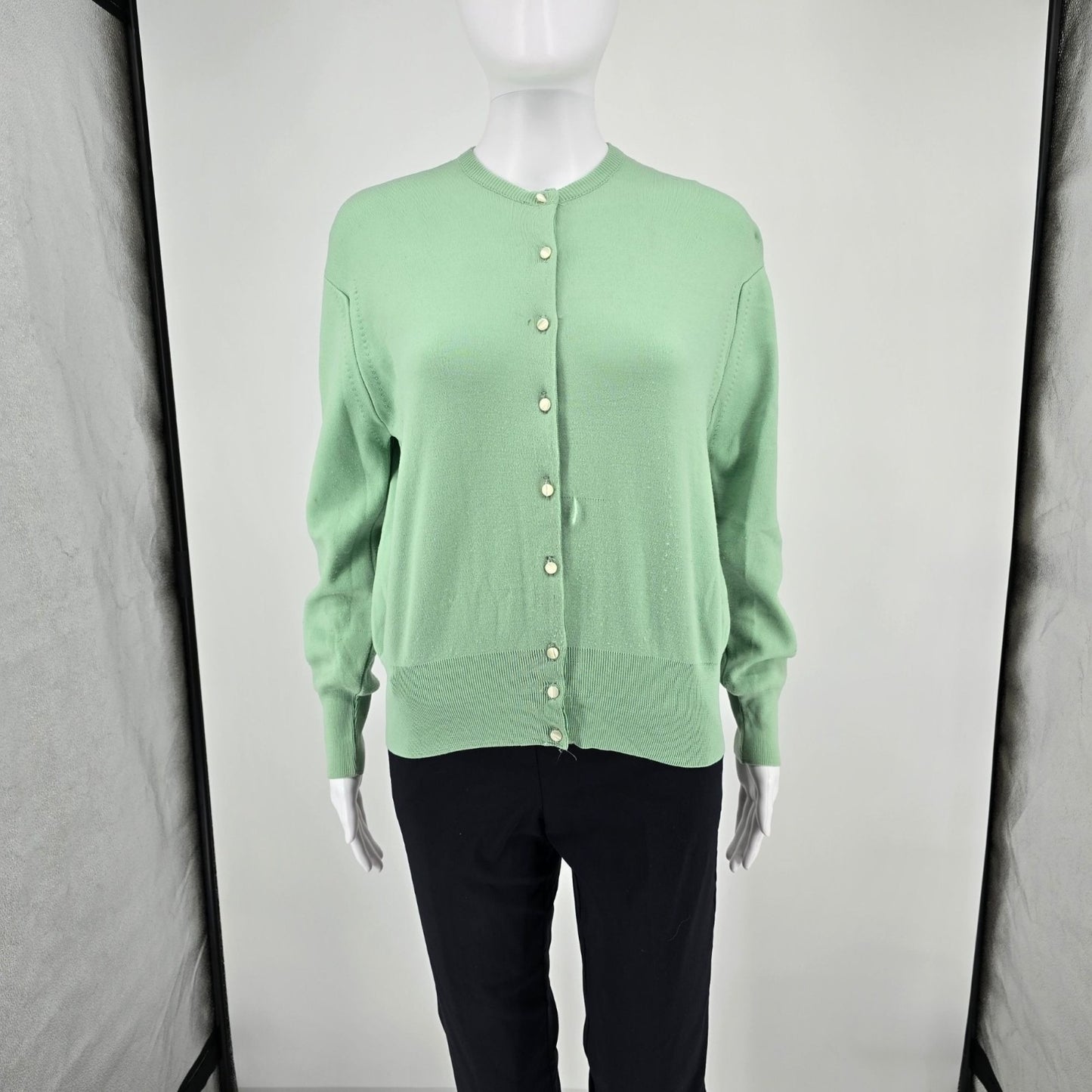 Vintage 1950s Women's Mint Green Fine Knit Crew Neck Cardigan Sweater (L) *Flaws