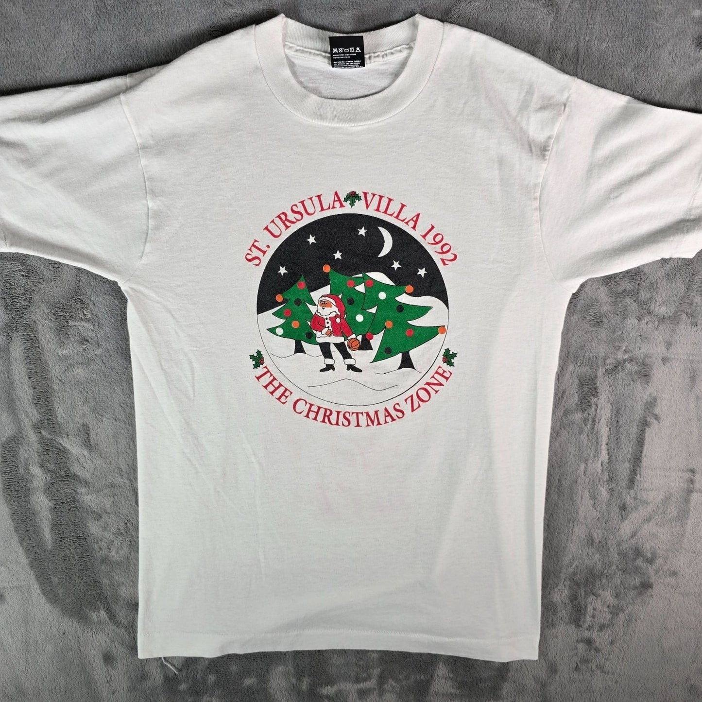 Vintage 1990s St. Ursula Villa The Christmas Zone 1992 Cincinnati T-Shirt (S/M)