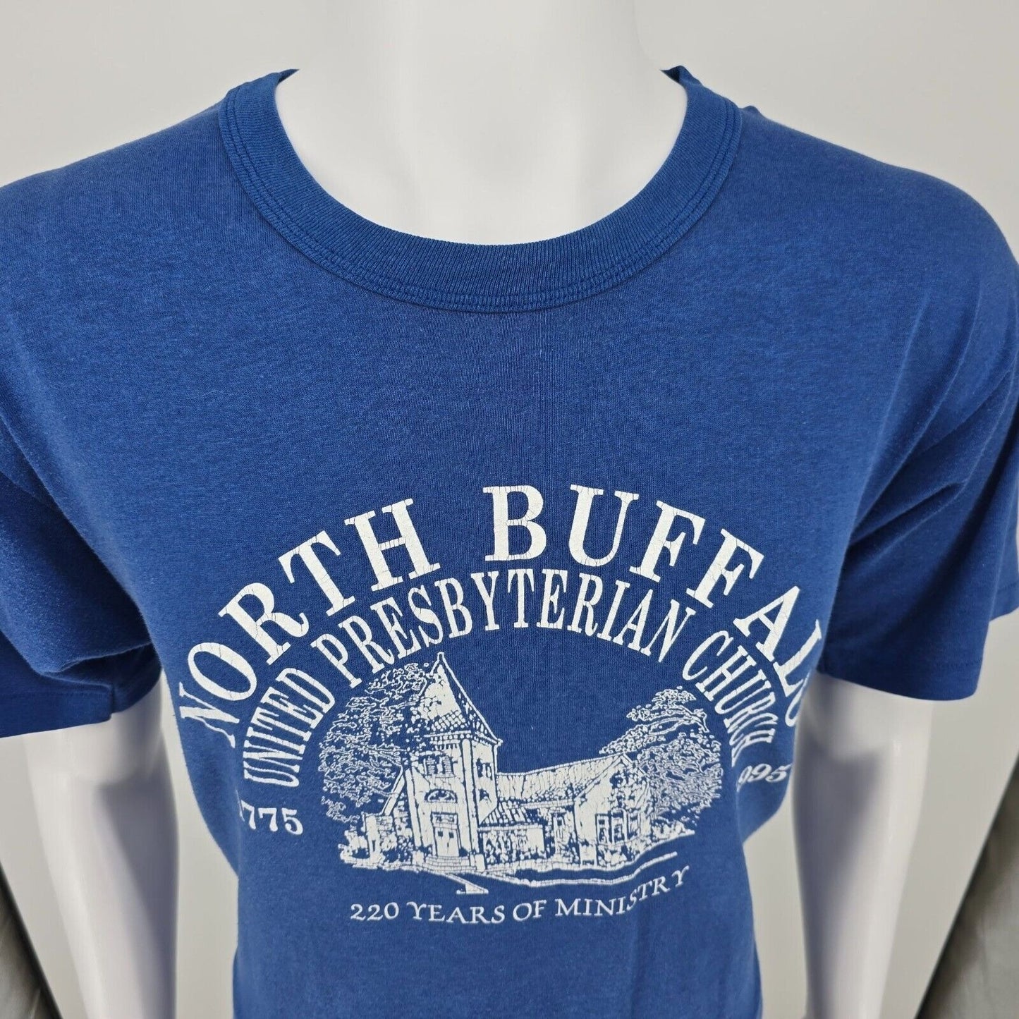 Vintage 1995 Blue North Buffalo United Presbyterian Church 200 Years T-Shirt (L)