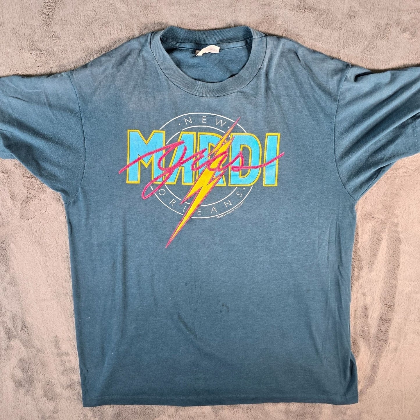 Vintage 1980s Hanes Fifty-Fifty Mardi Gras New Orleans Soft & Thin T-Shirt (M/L)