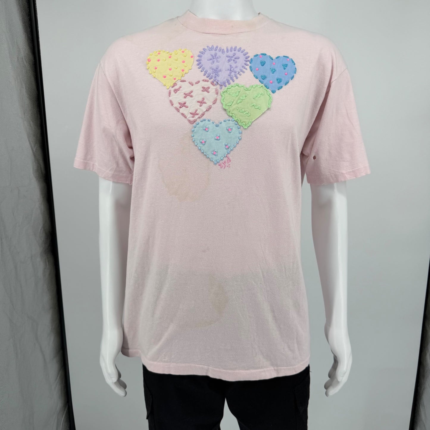 Distressed Vintage 1990s Hanes Handmade Pastel Heart Appliqué T-Shirt (L)