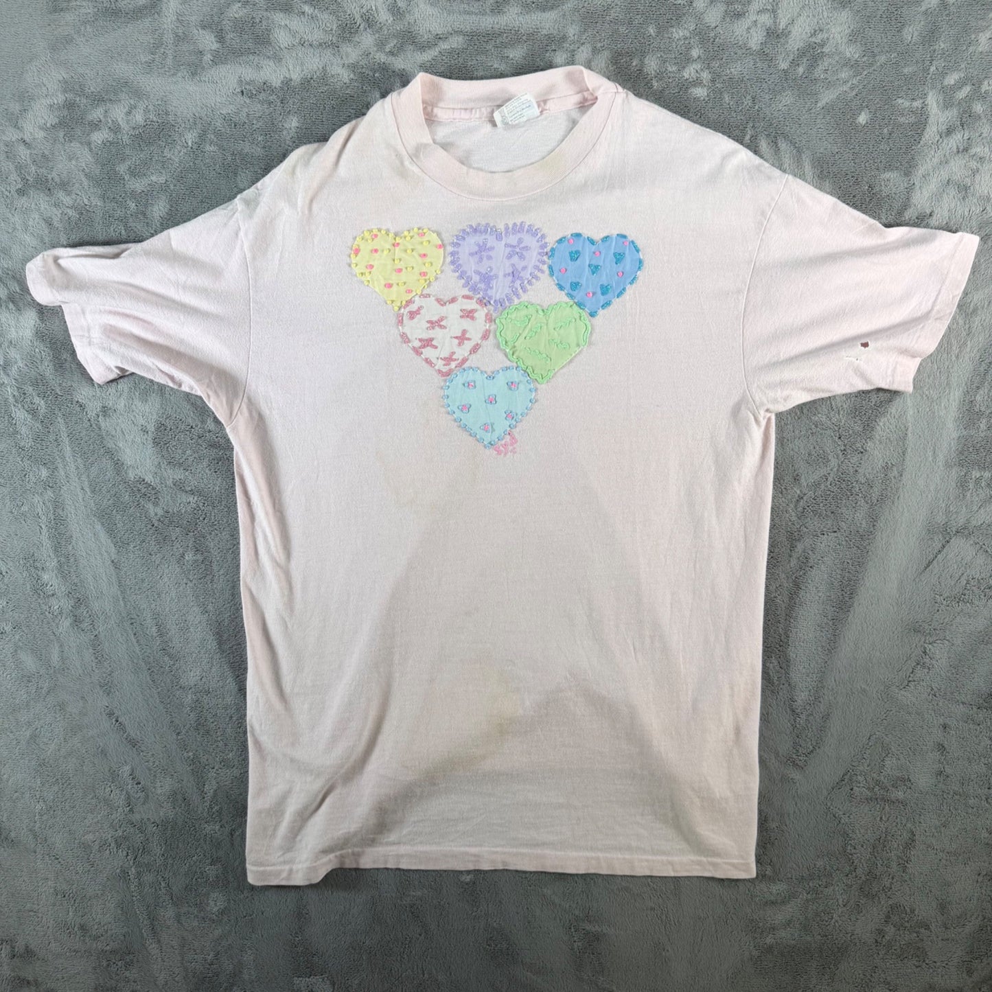 Distressed Vintage 1990s Hanes Handmade Pastel Heart Appliqué T-Shirt (L)