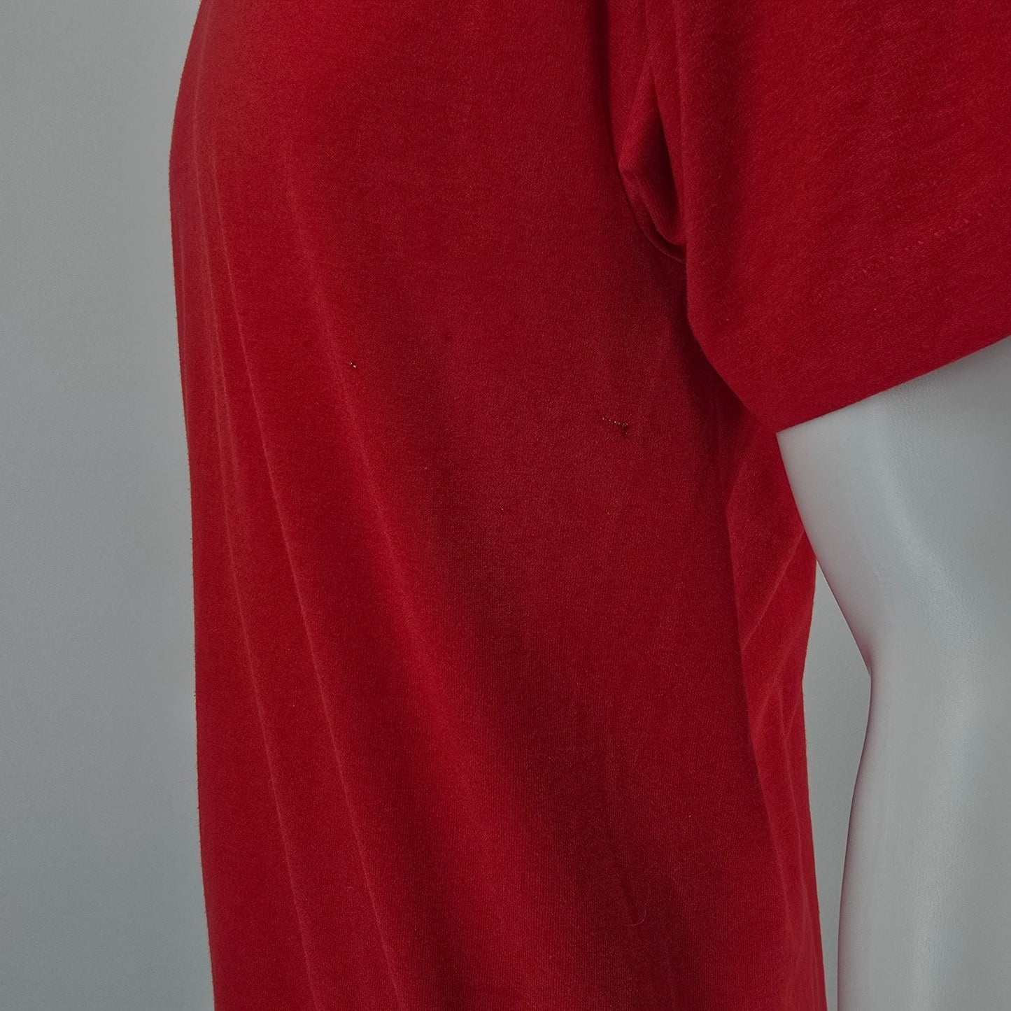 Vintage Early 1990s Screen Stars Best True Red Blank Single Stitch T-Shirt (M)