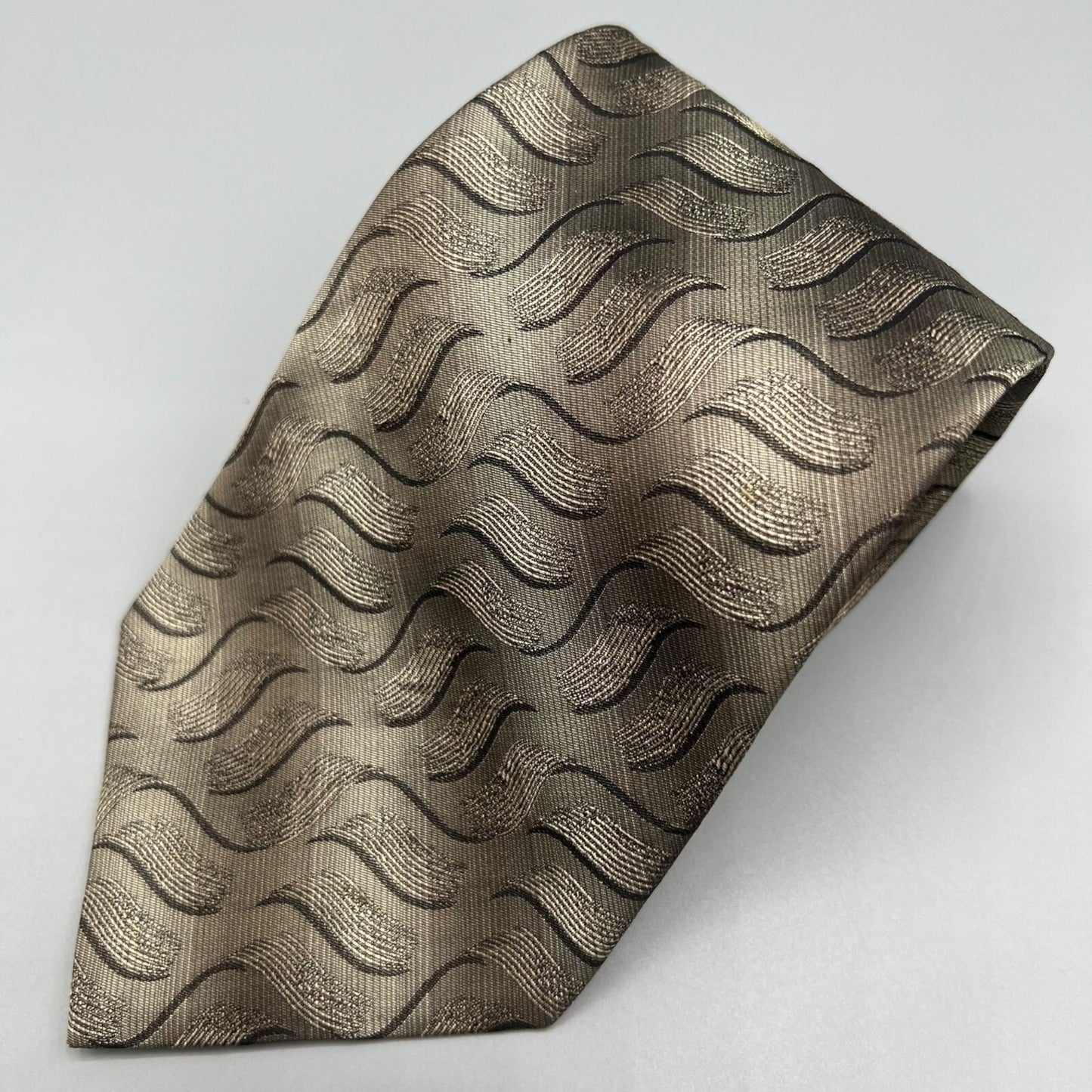Pierre Cardin Made in USA Men's Beige/Black Wave Pattern Textured Silk Necktie