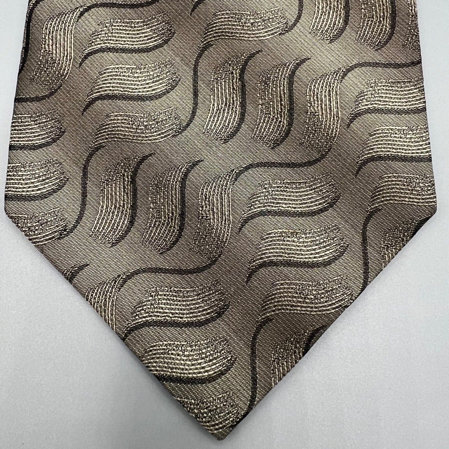 Pierre Cardin Made in USA Men's Beige/Black Wave Pattern Textured Silk Necktie
