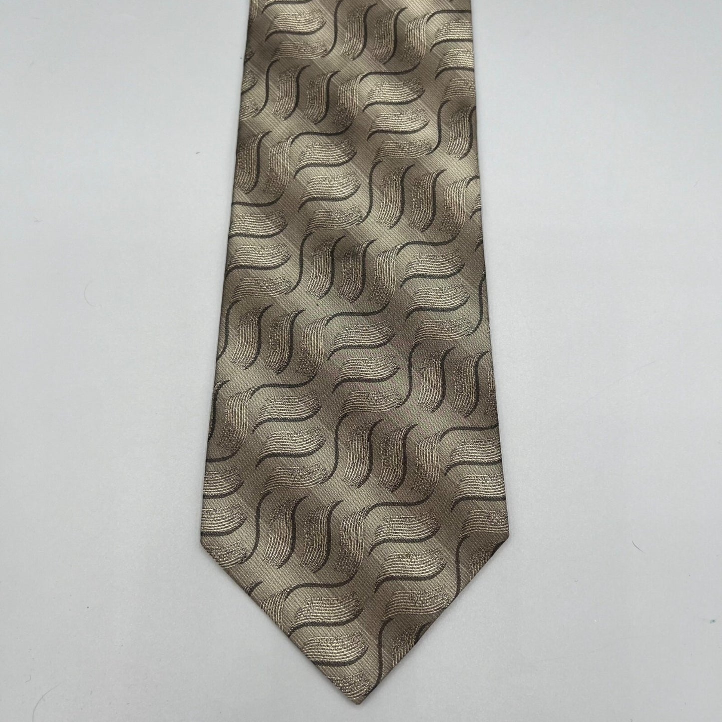 Pierre Cardin Made in USA Men's Beige/Black Wave Pattern Textured Silk Necktie