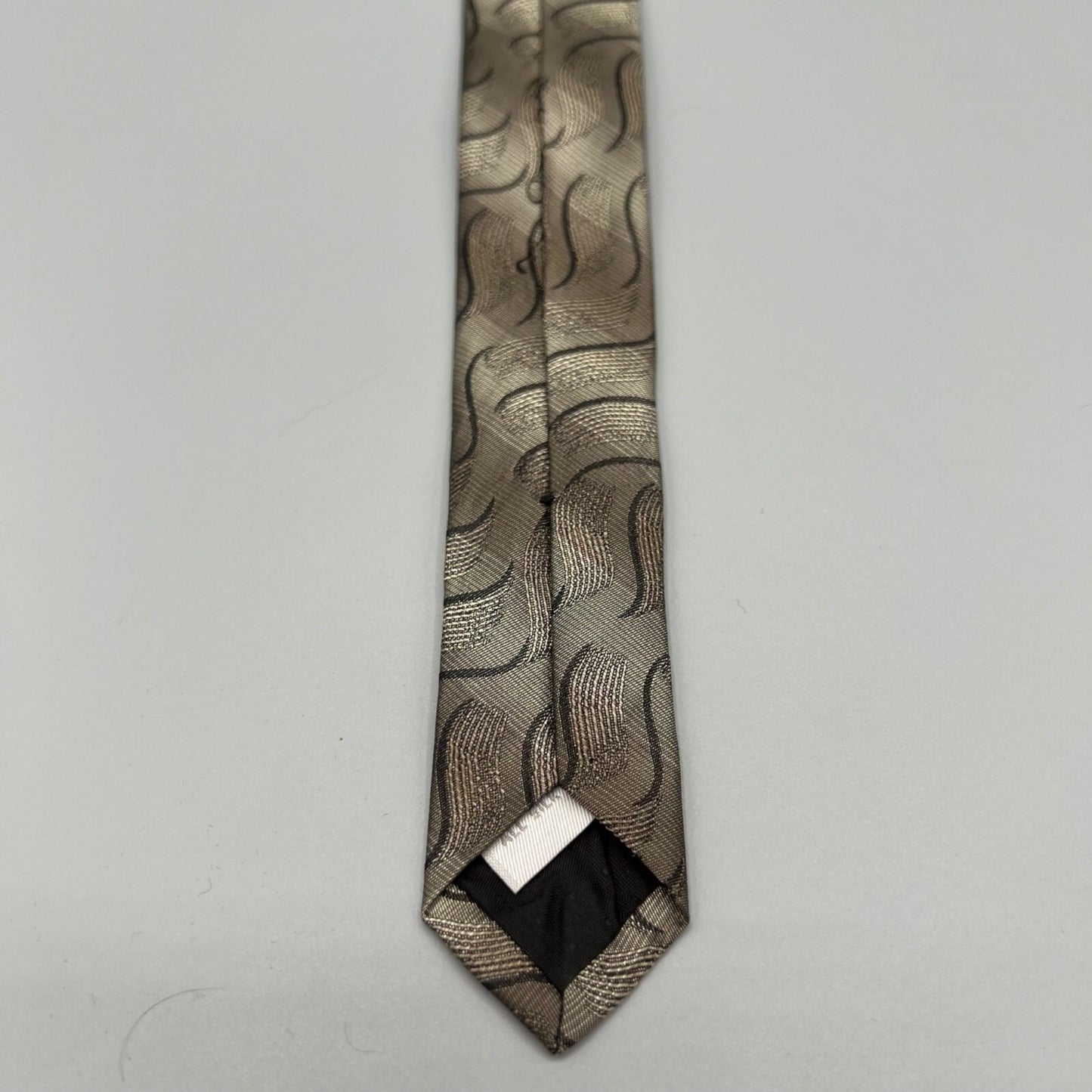 Pierre Cardin Made in USA Men's Beige/Black Wave Pattern Textured Silk Necktie