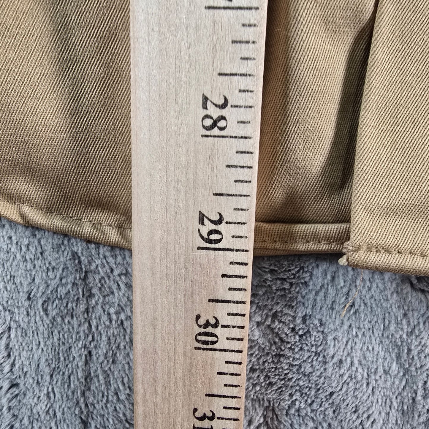 Vintage 1977 U.S. Army Tan 445 Durable Press Short Sleeve Button-Front Shirt (M)