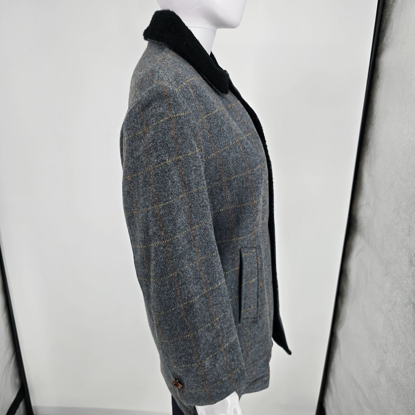 Vintage 1960s Weatherpal by Lee Wald Womens Faux Fur Collar Plaid Wool Coat (M)