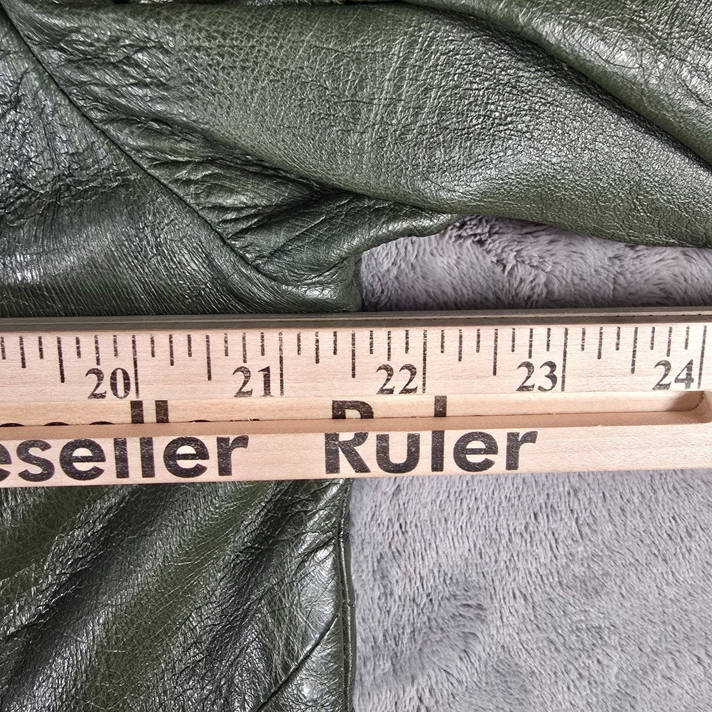 Vintage 1970s Unbranded Double-Breasted Green Leather Shawl Collar Car Coat (L)