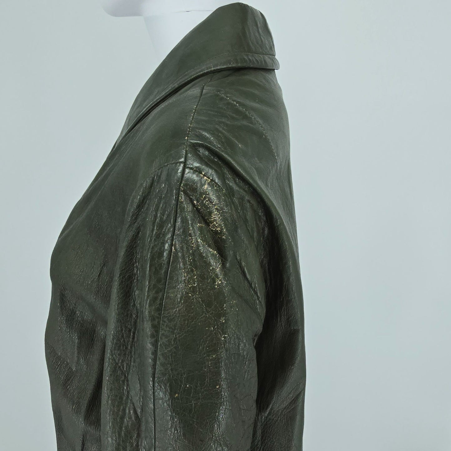Vintage 1970s Unbranded Double-Breasted Green Leather Shawl Collar Car Coat (L)