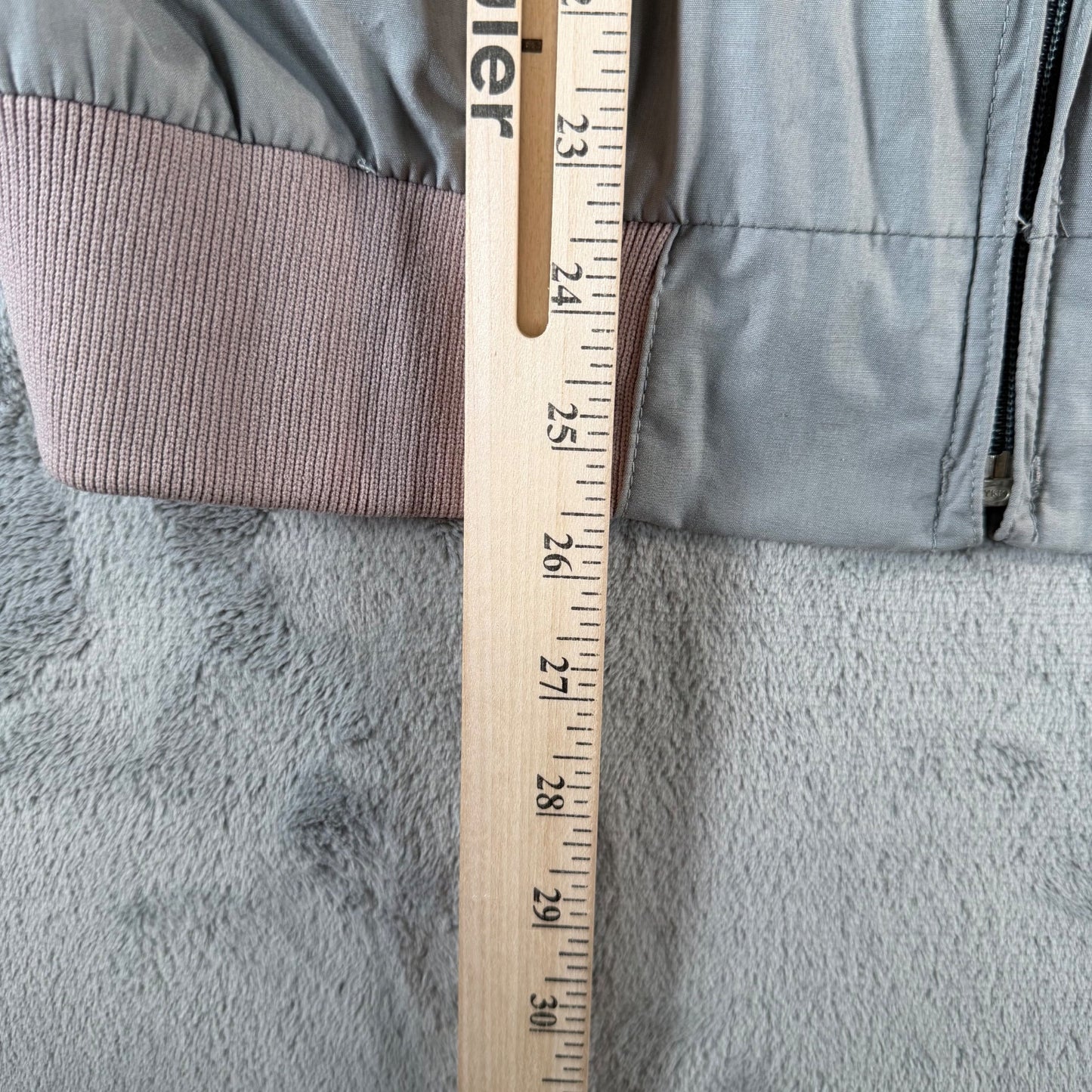 Vintage 1980s Members Only Gray/Mauve Racer Lightweight Bomber Jacket (L)