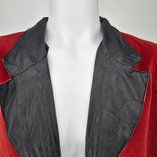 Vintage 1980s Men's Red Velvet Open Front Theatrical/Costume Frock Coat (L)