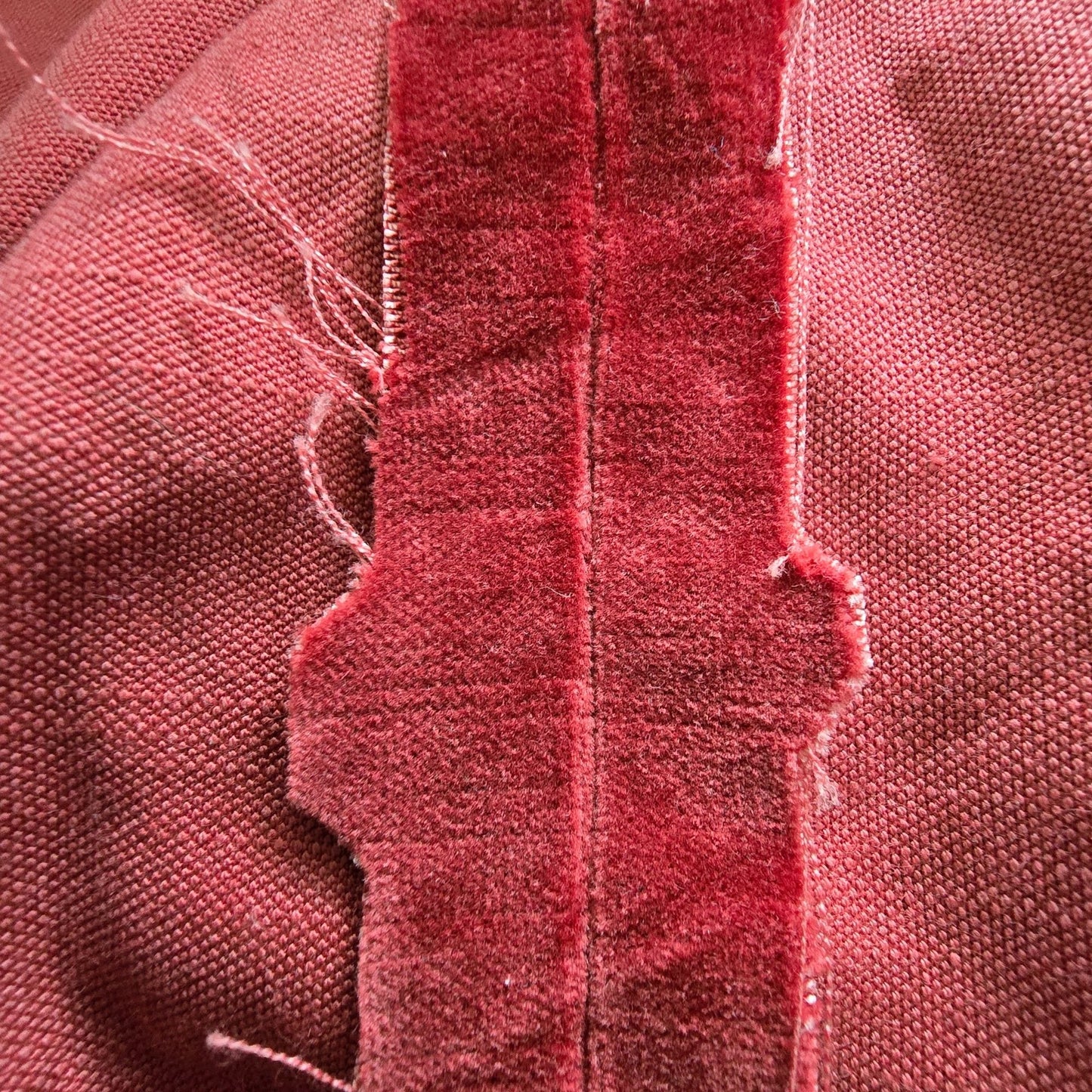 Vintage 1980s Men's Red Velvet Open Front Theatrical/Costume Frock Coat (L)