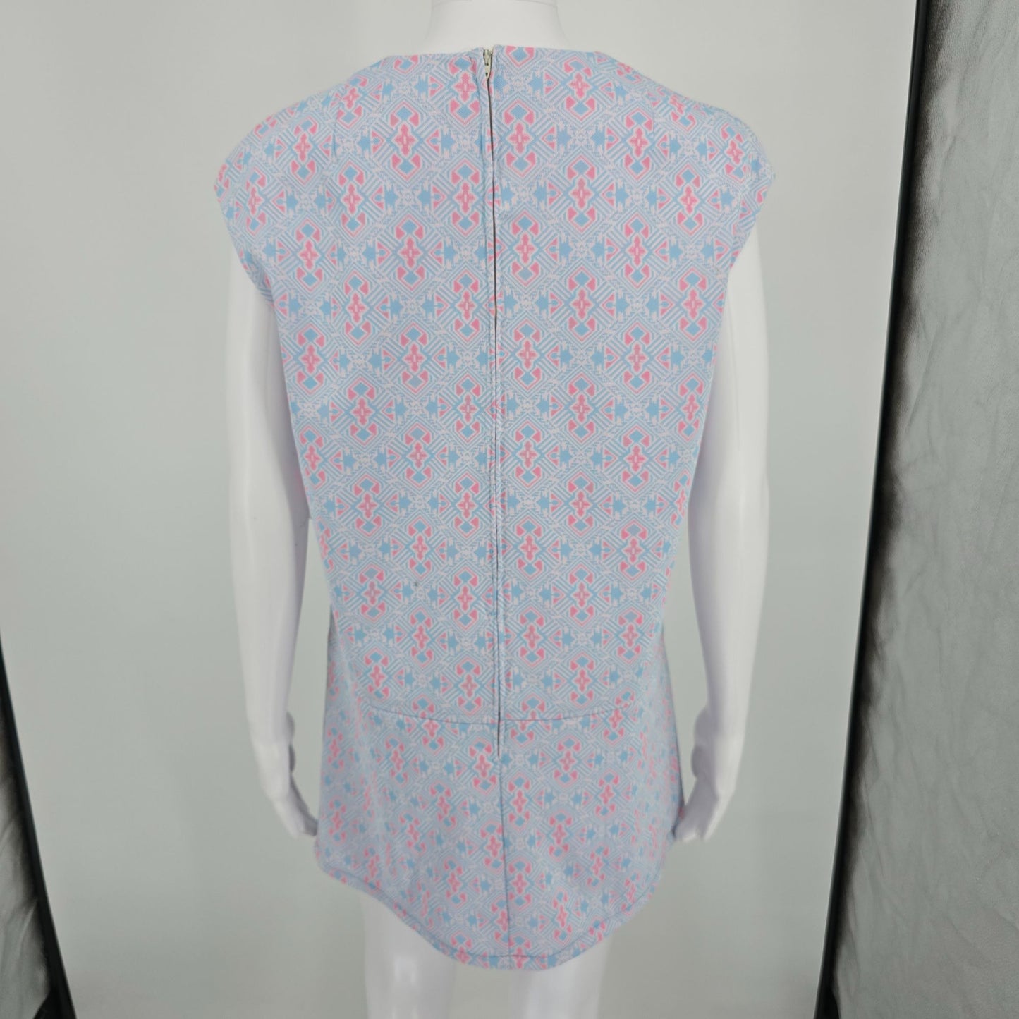 Vintage 1960s Handmade Vogue Couturier Design Pastel Mod Mini Shift Dress (L)