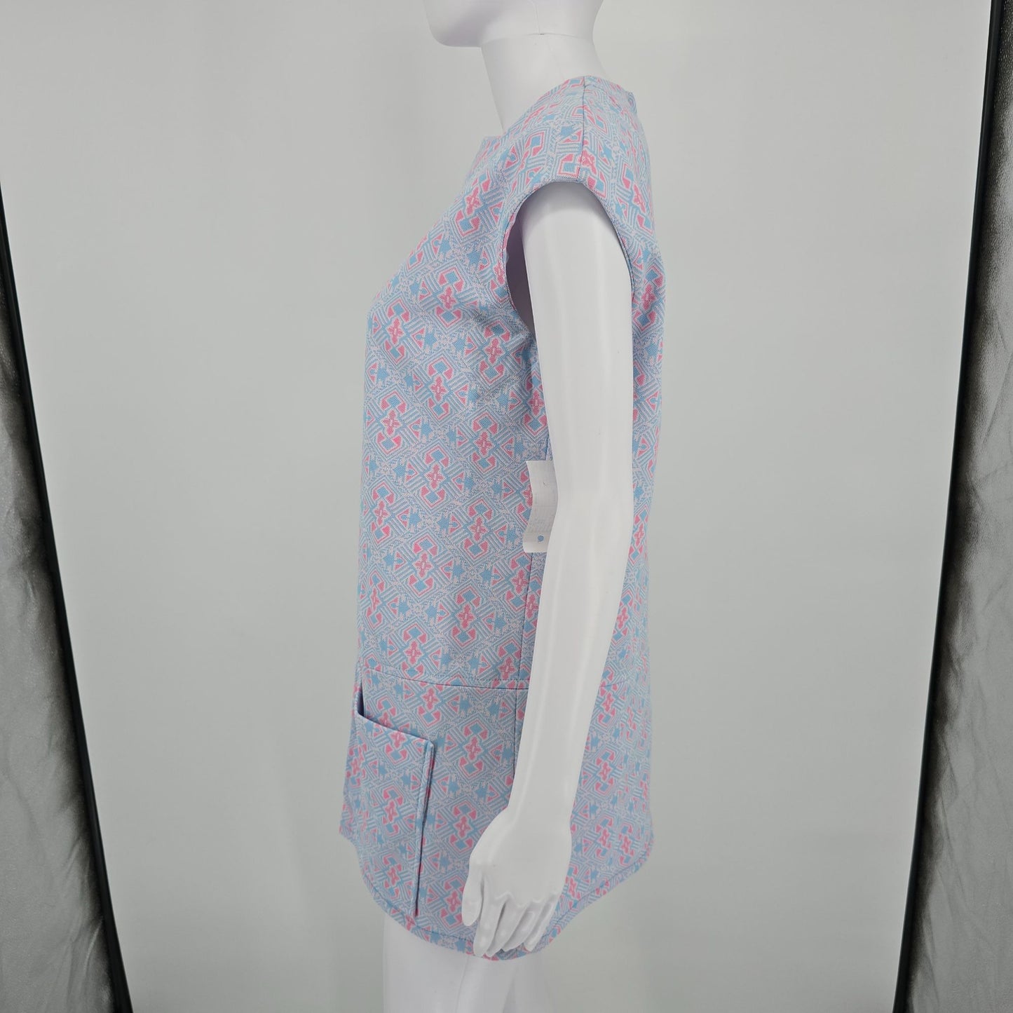 Vintage 1960s Handmade Vogue Couturier Design Pastel Mod Mini Shift Dress (L)