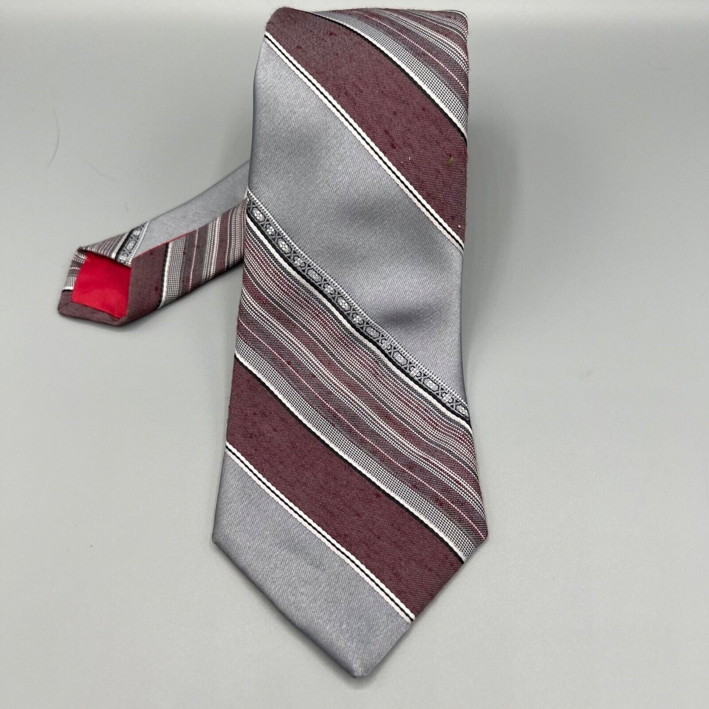 Vintage Silver & Burgundy Diagonal Striped Textured Pattern Tie (For crafting)