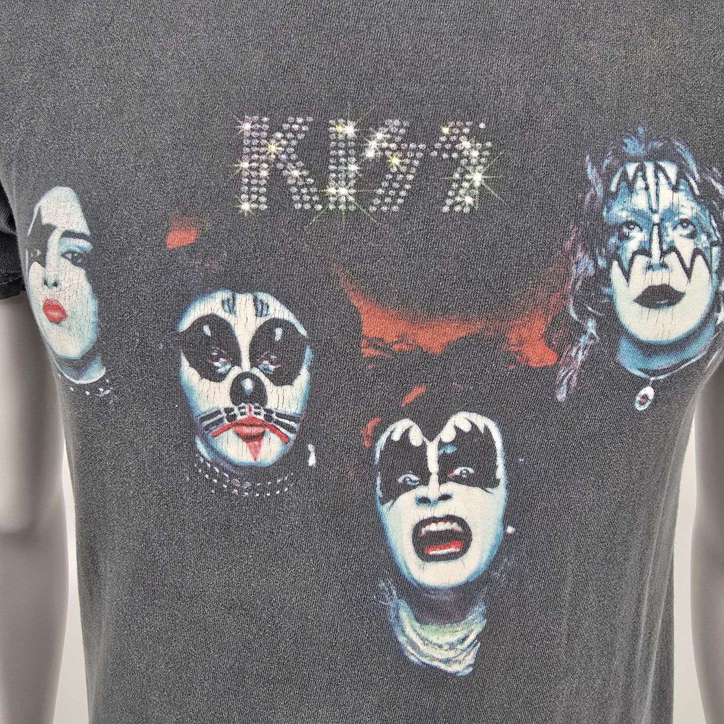 Distressed 2000s Hanes Heavyweight KISS Self-Titled Album Graphic T-Shirt (S)