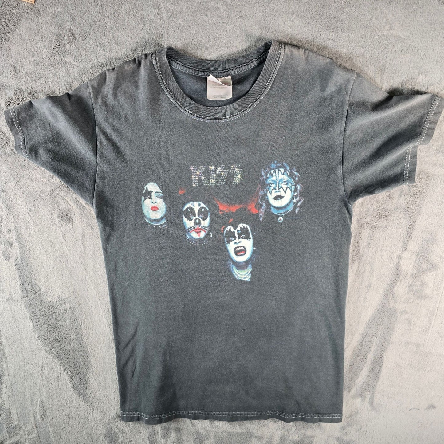 Distressed 2000s Hanes Heavyweight KISS Self-Titled Album Graphic T-Shirt (S)