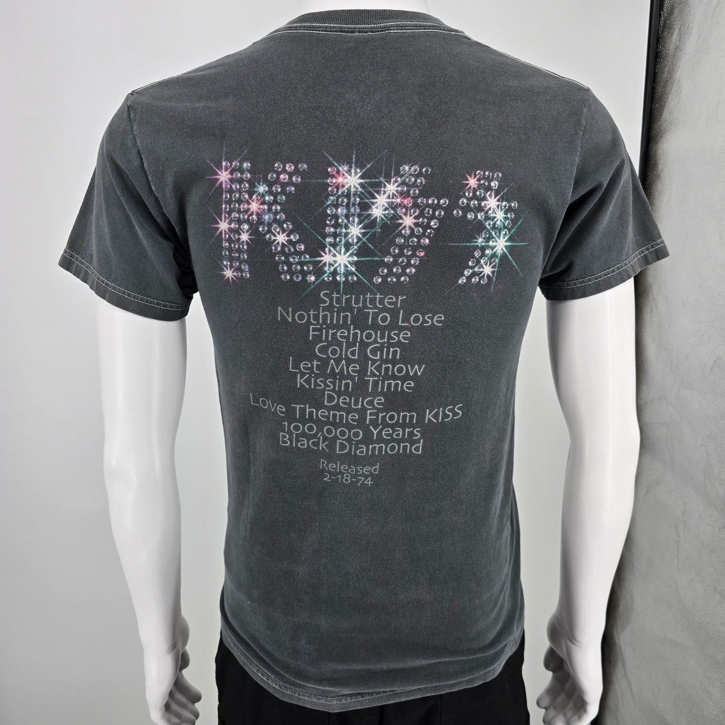 Distressed 2000s Hanes Heavyweight KISS Self-Titled Album Graphic T-Shirt (S)