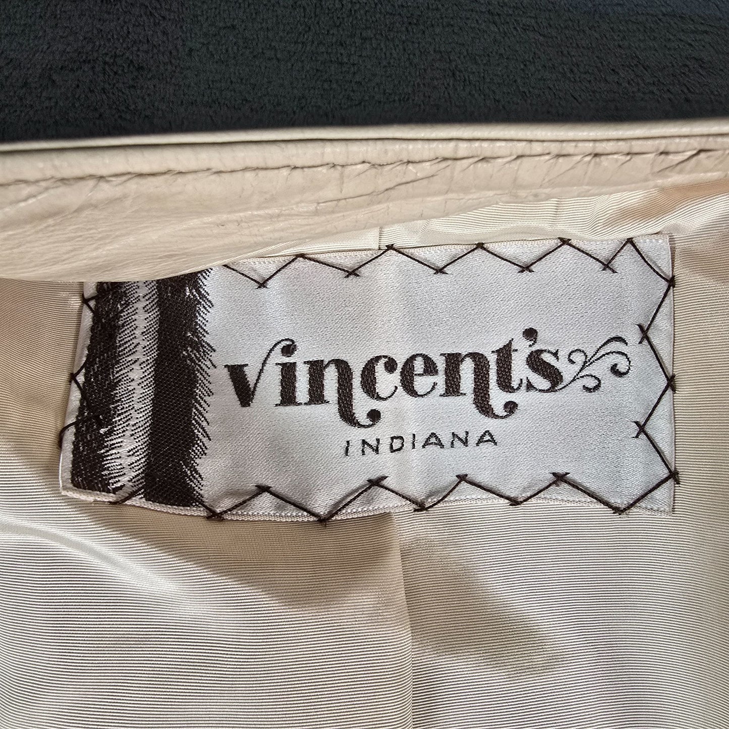 Vintage Late 1970s Vincent's Indiana Beige Leather Wrap Belted Coat (M) *Fair