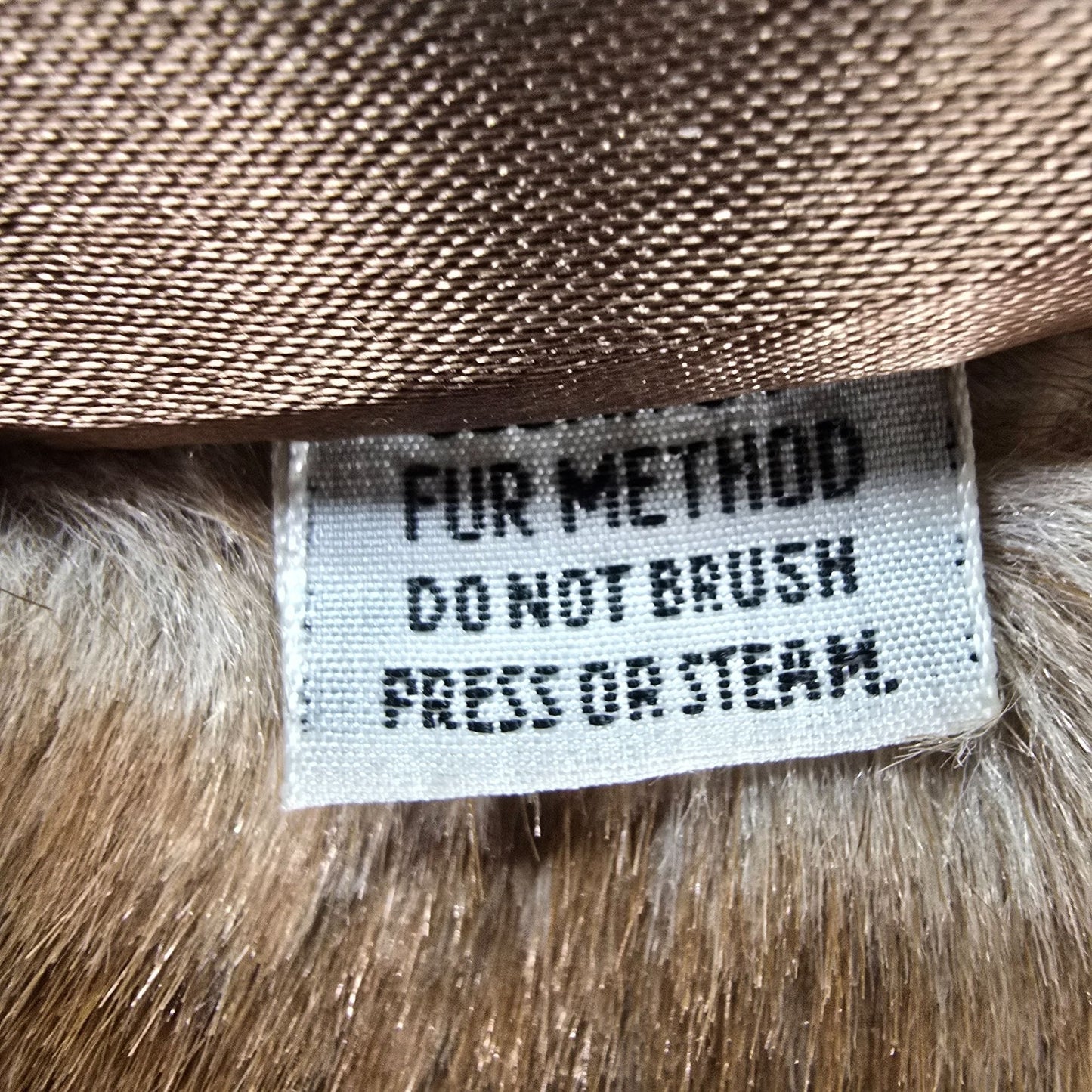 Vintage 1970s Unbranded Women's Tissavel France Faux Fur Mink Pattern Coat (L)