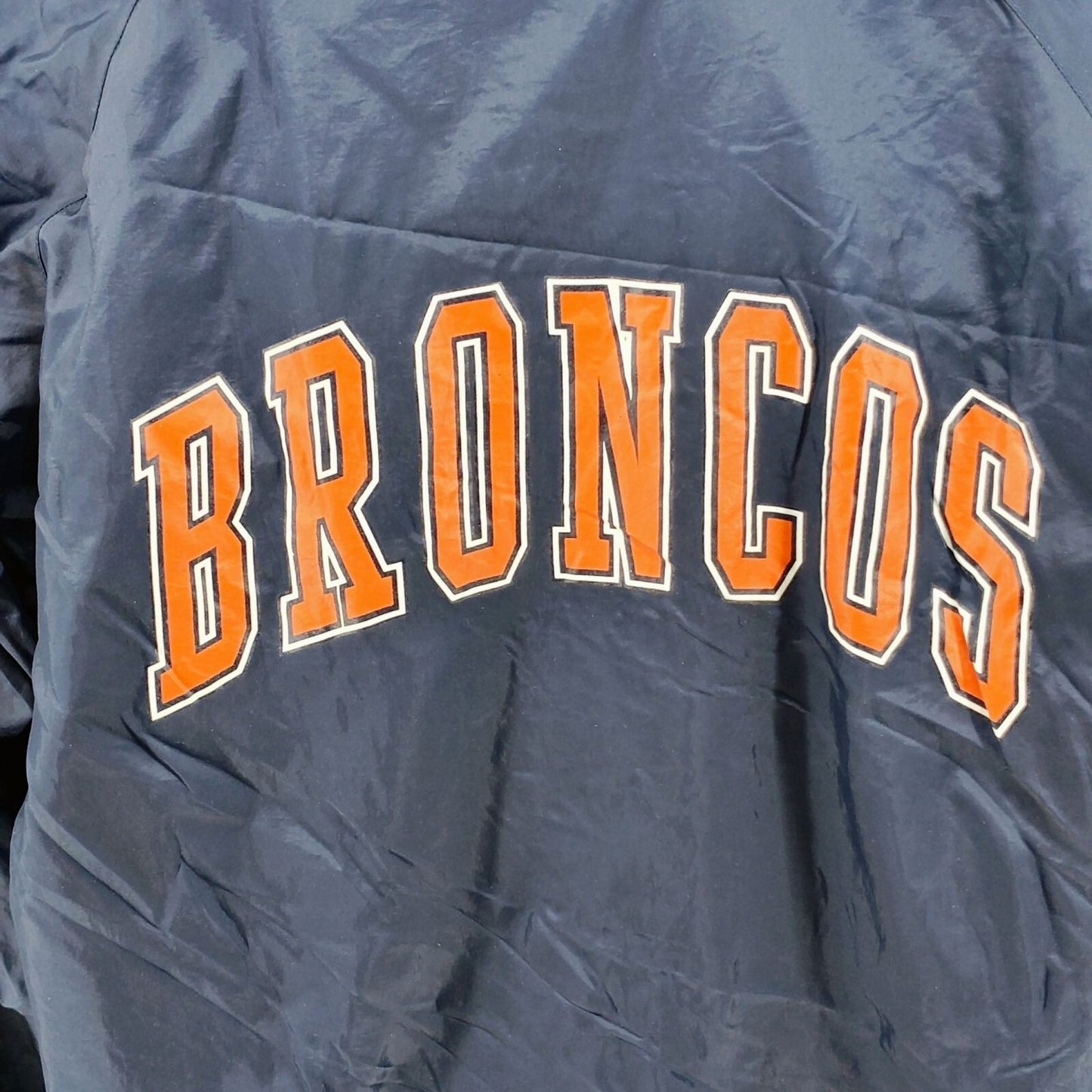 Denver Broncos NFL Gameday Logo 7 Snap Button Navy Windbreaker Jacket (Large)
