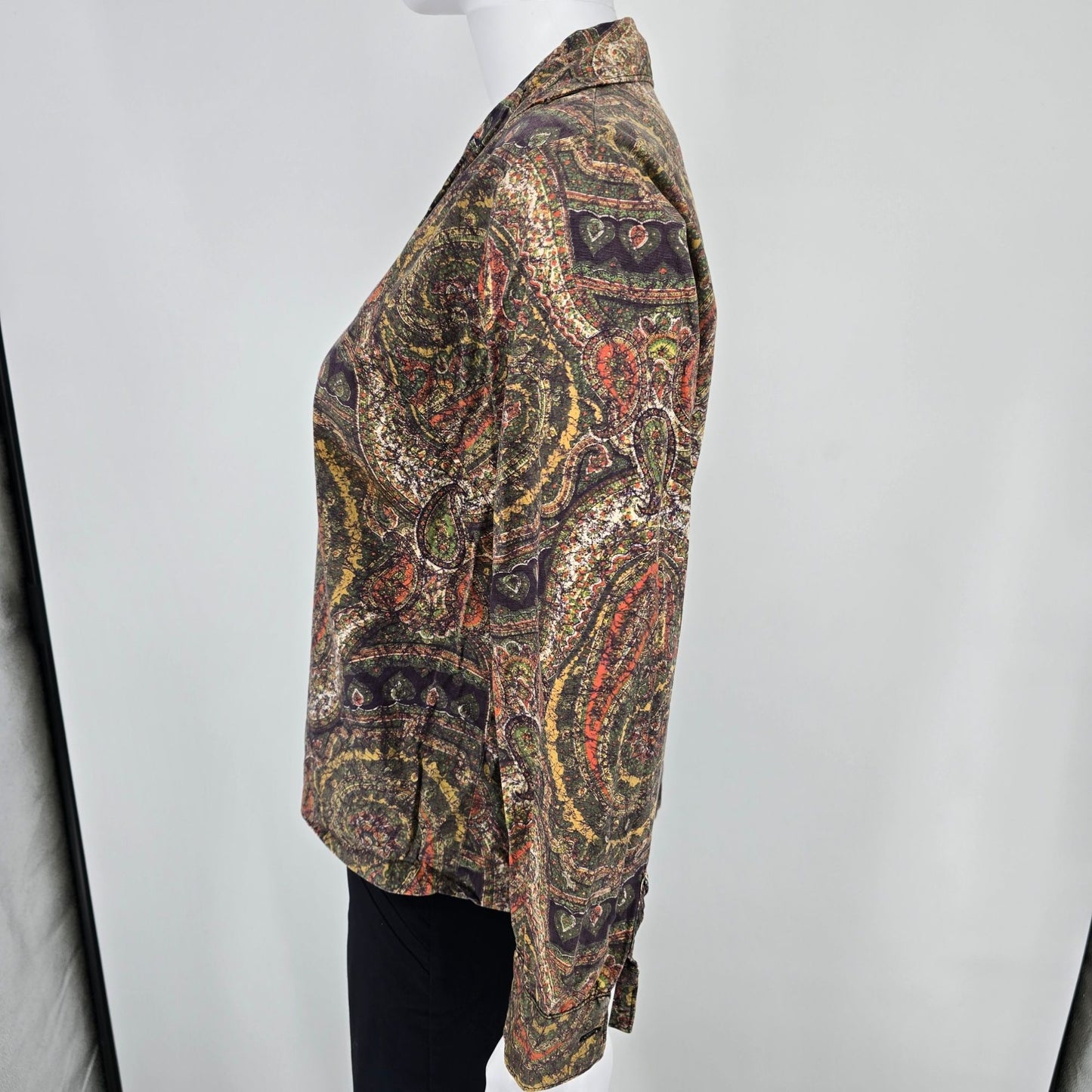 Vintage 1970s Women's Zantrel Rayon/Cotton Paisley Print Long Sleeve Shirt (L)