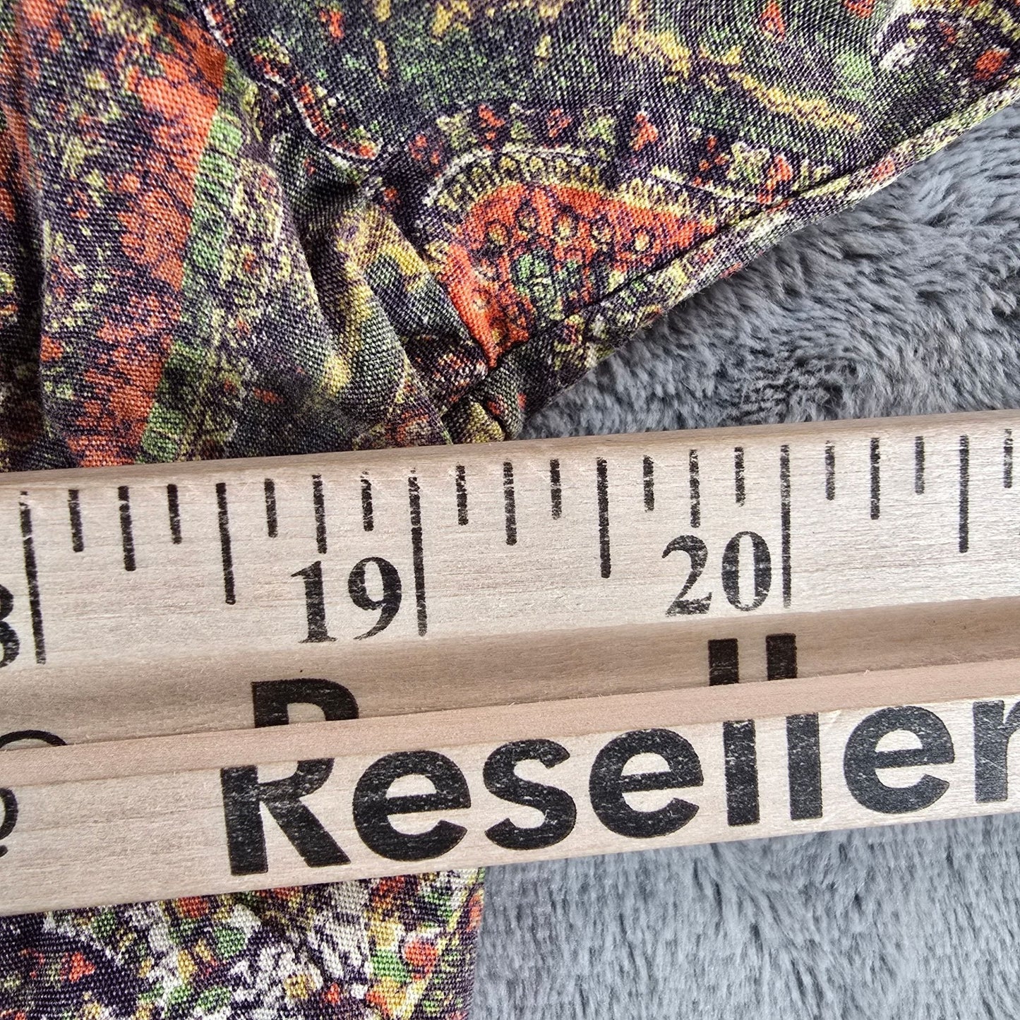 Vintage 1970s Women's Zantrel Rayon/Cotton Paisley Print Long Sleeve Shirt (L)
