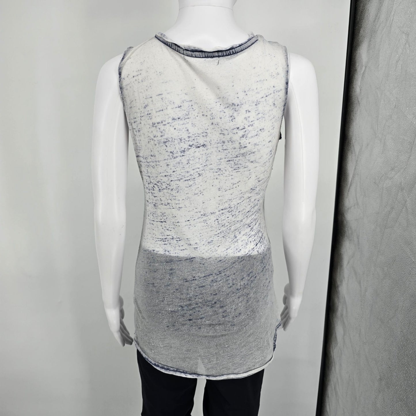 Distressed 2010s Women's Sheer Devoré Burnout Longline Pocket Tank Top (M)