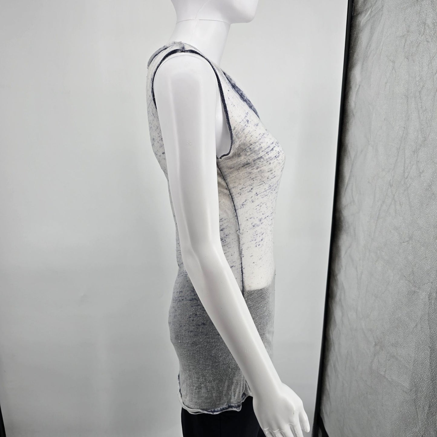 Distressed 2010s Women's Sheer Devoré Burnout Longline Pocket Tank Top (M)